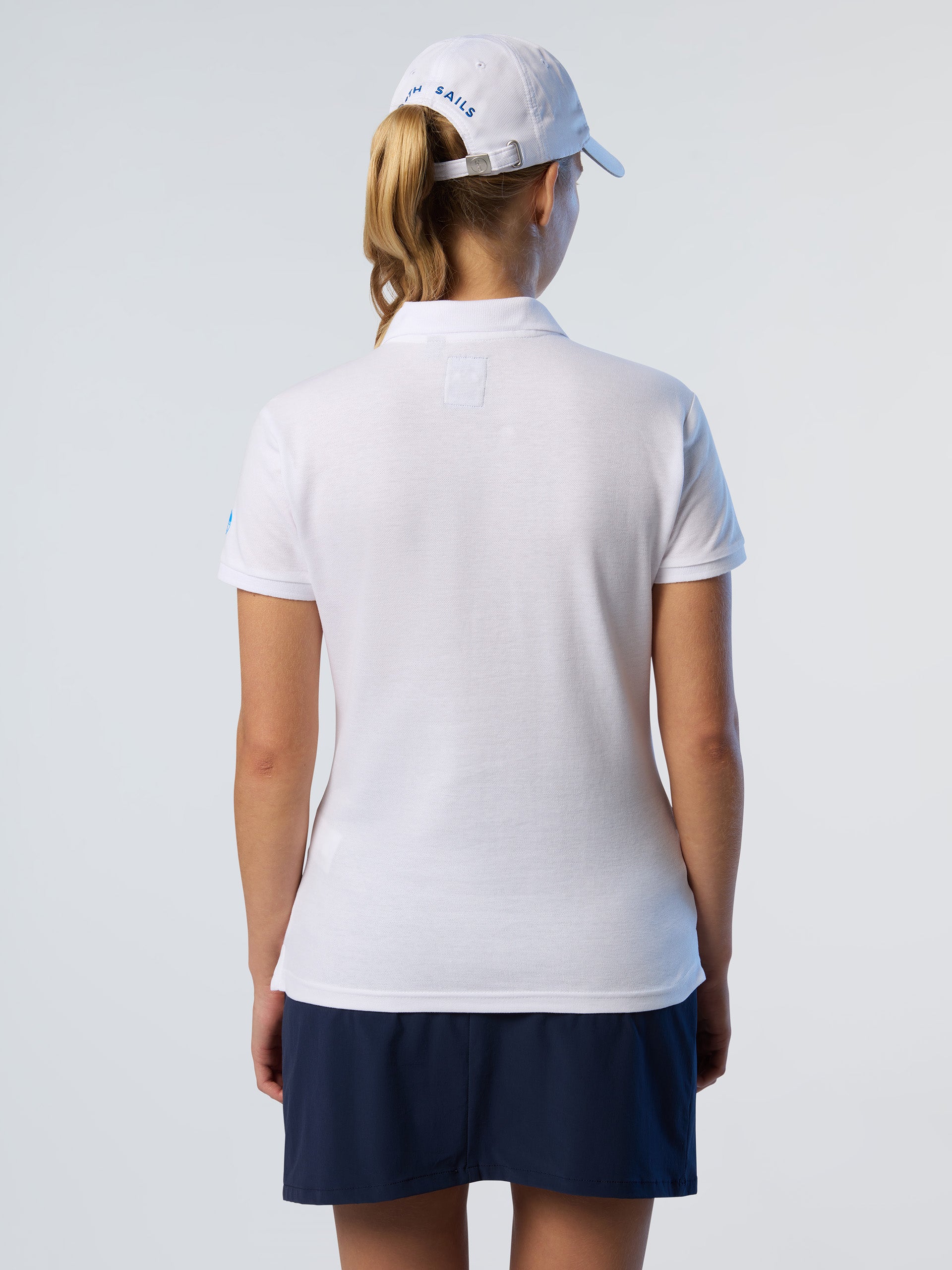 4 | White | fastnet-25-polo-fw-27sw58