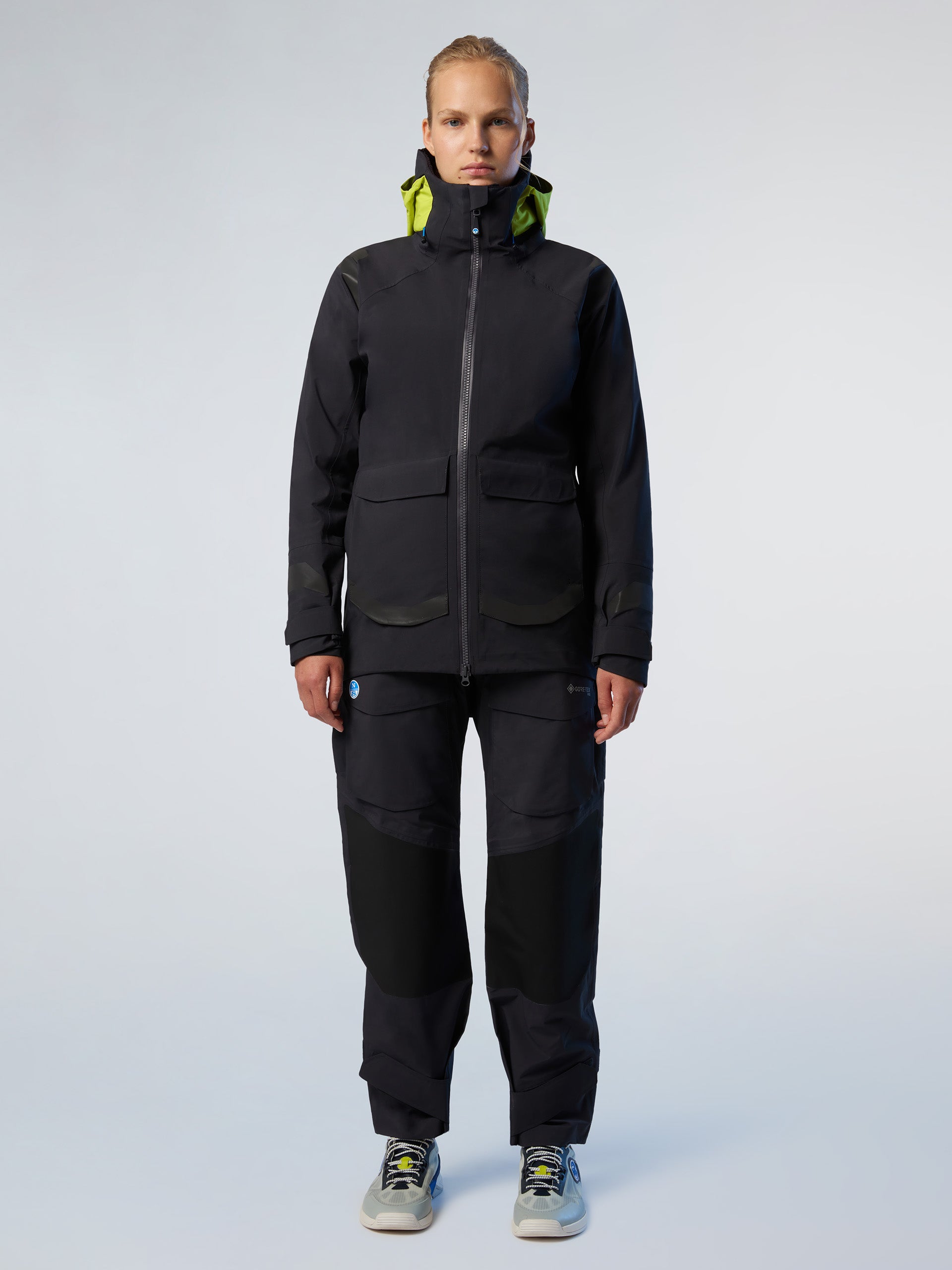 5 | Phantom | women%27s-offshore-jacket-27w045