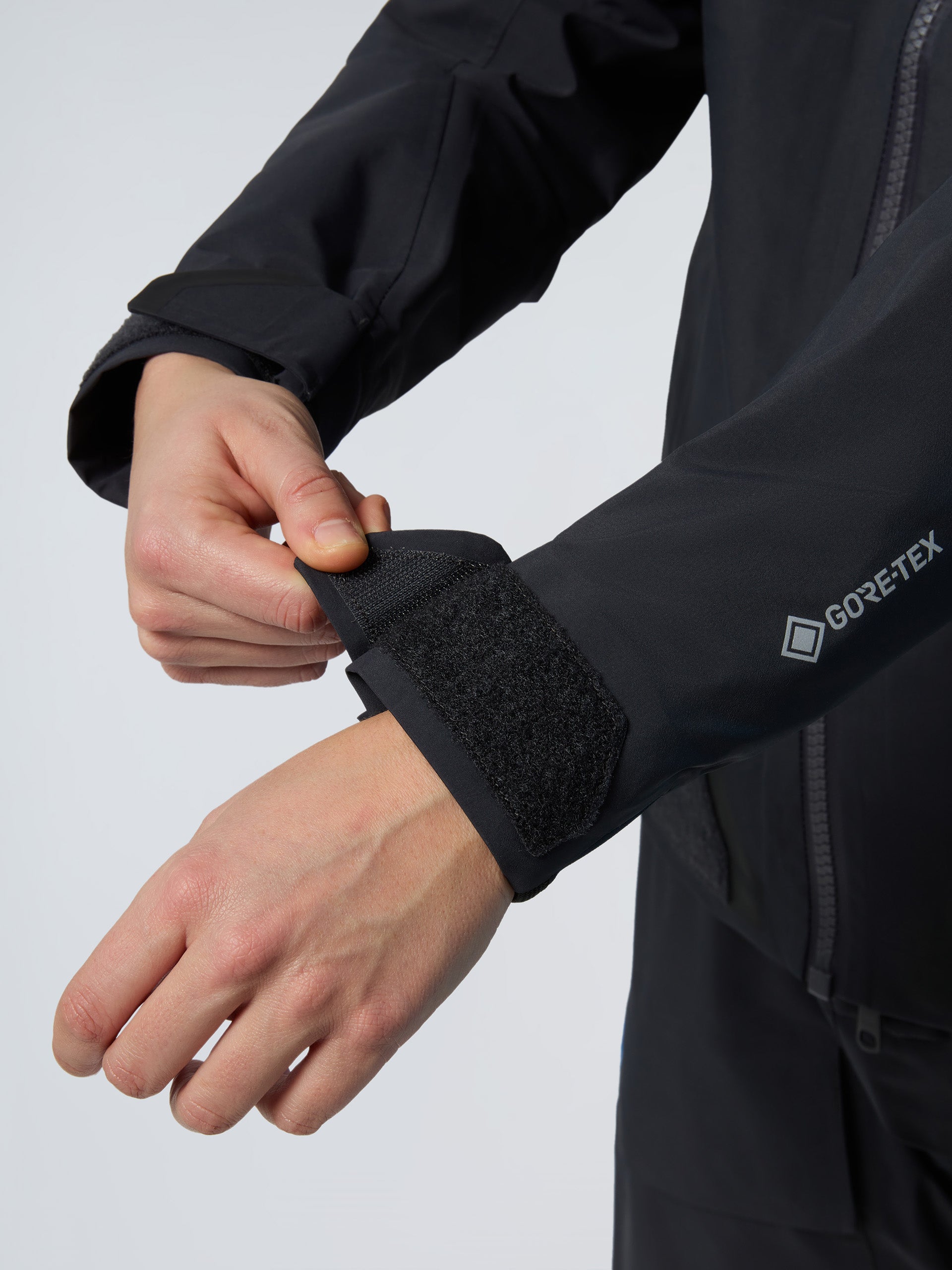 9 | Phantom | women%27s-inshore-race-hybrid-27w055