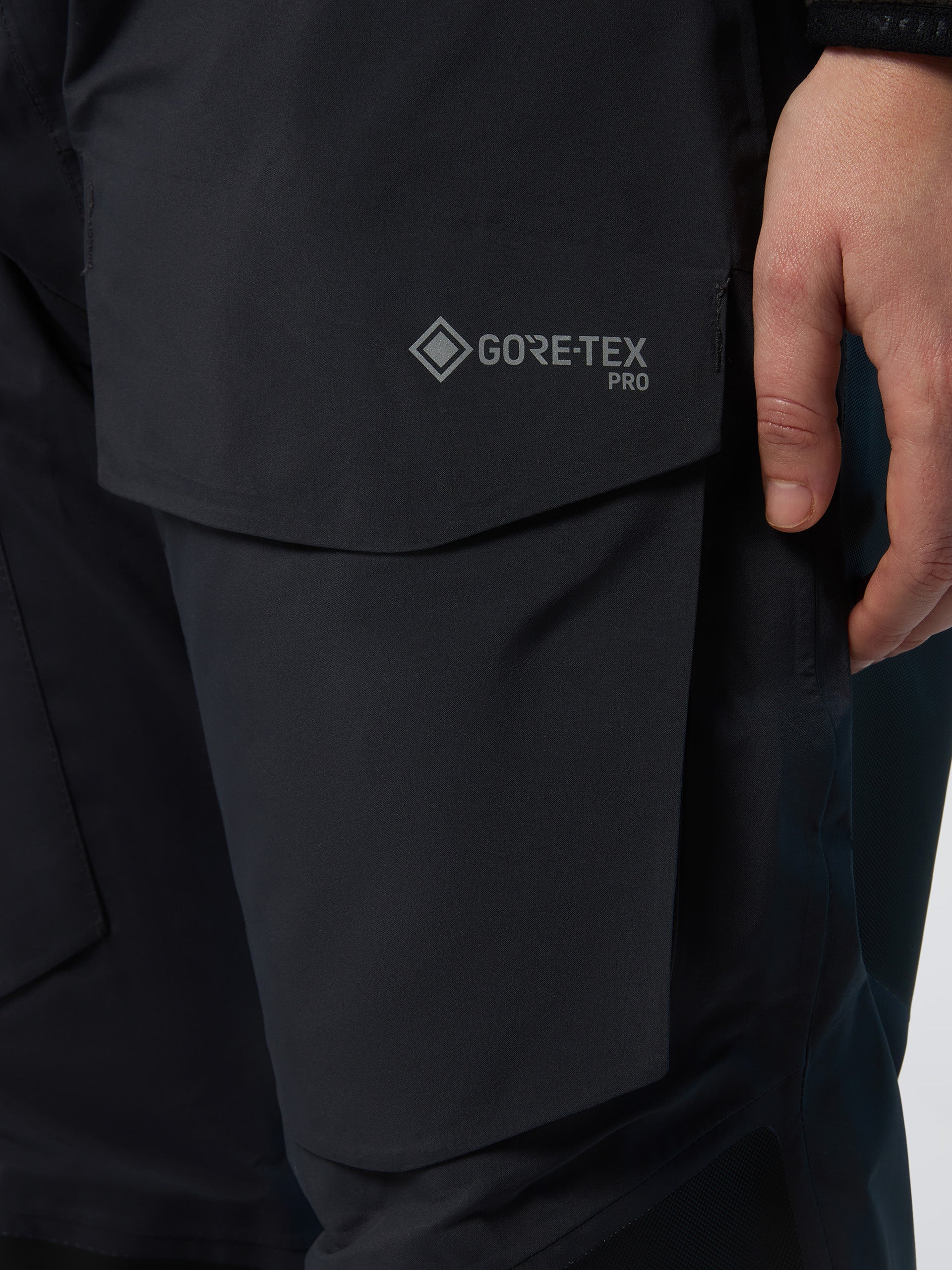 7 | Phantom | women%27s-race-trousers-27w440