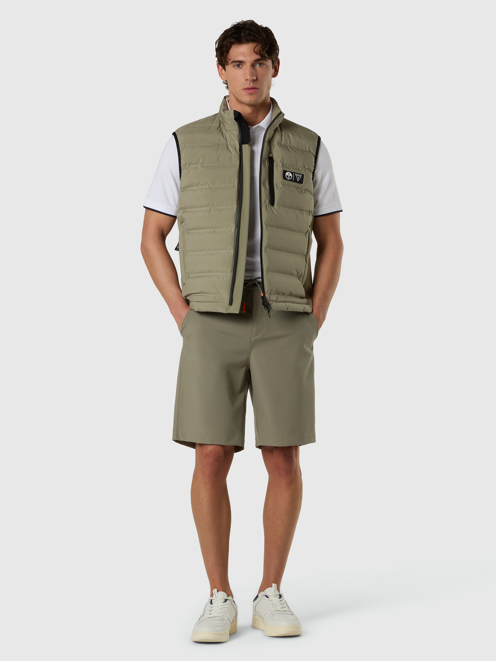 2 | Mossy green | regular-fit-short-trouser-470009