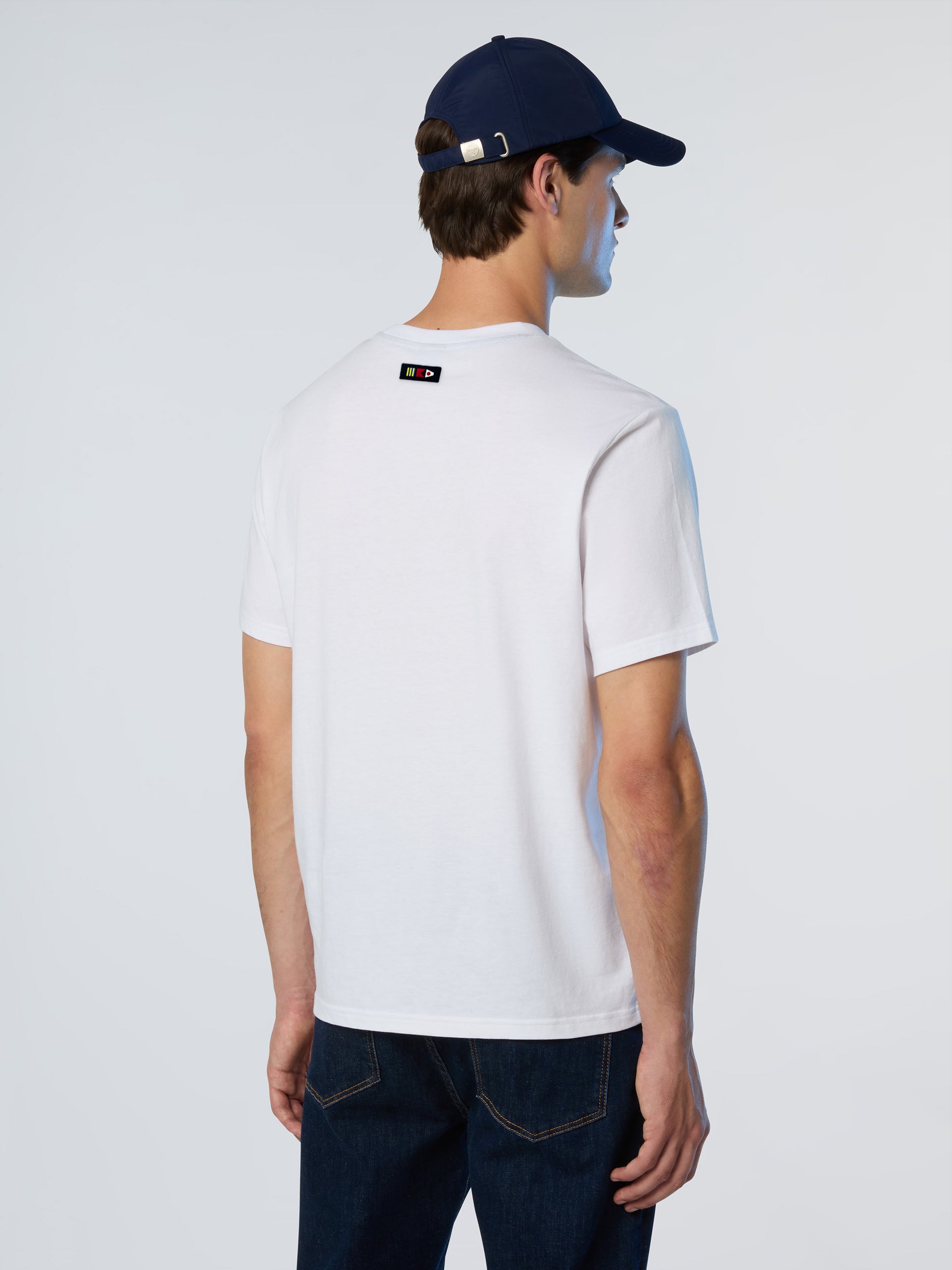 4 | White | t-shirt-short-sleeve-495032