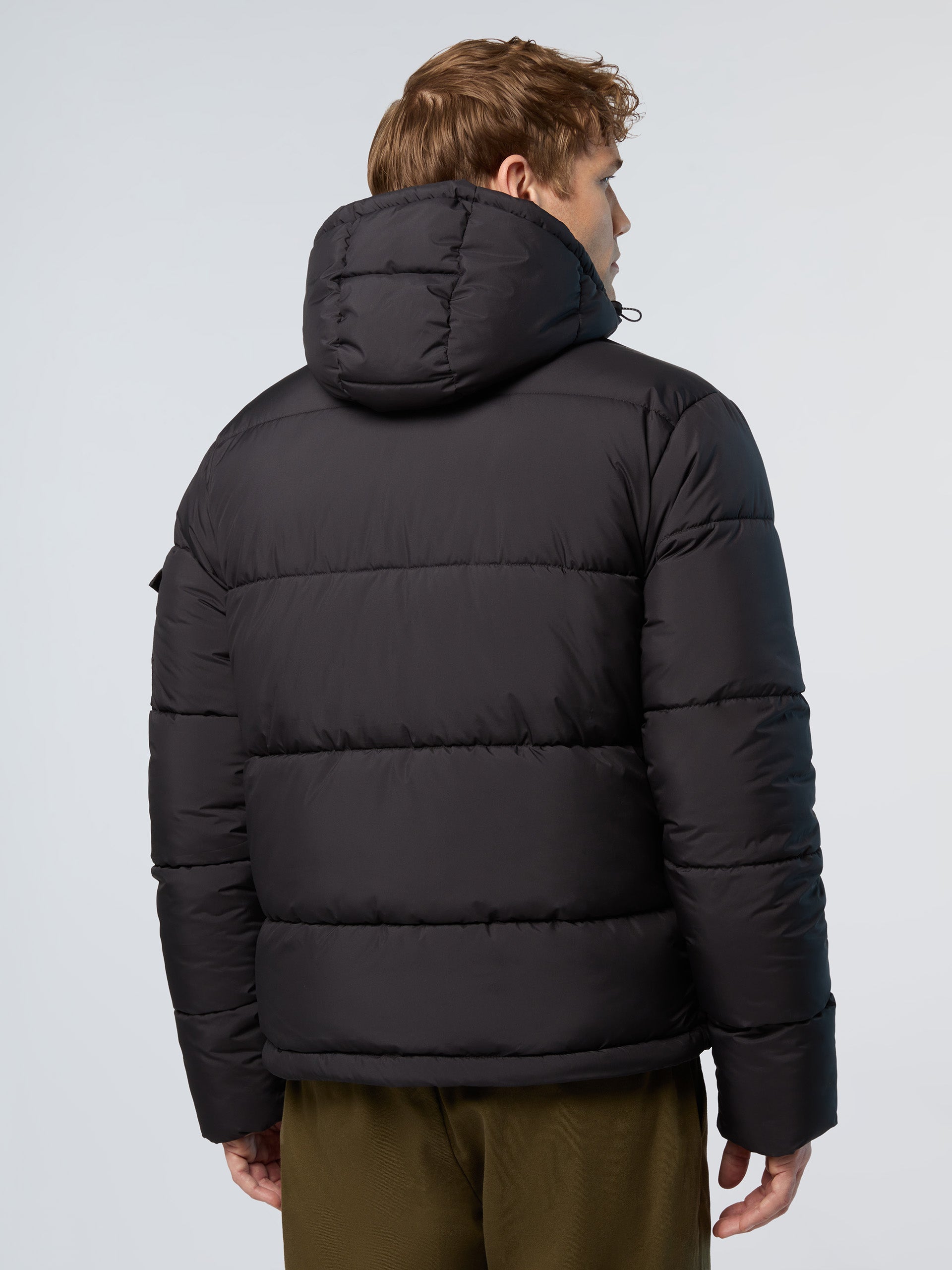 4 | Black | beam-puffer-jacket-603308