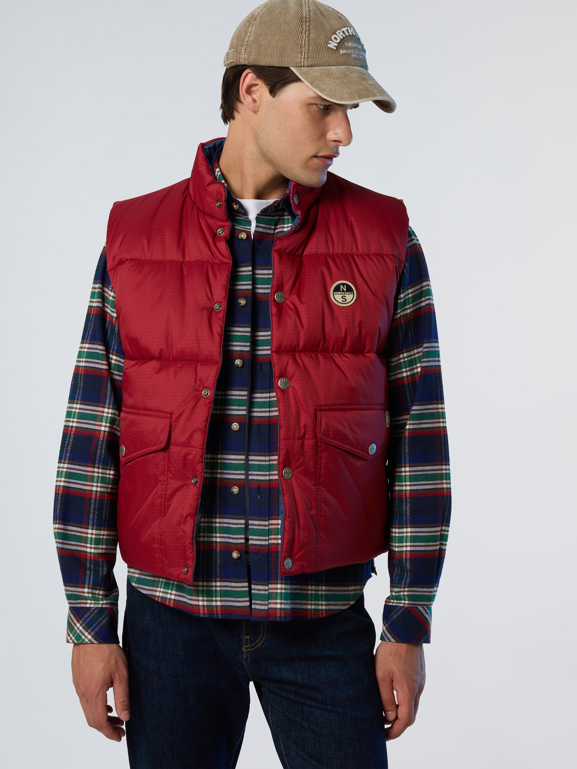 2 | Red dahlia | shot-reversible-vest-603384