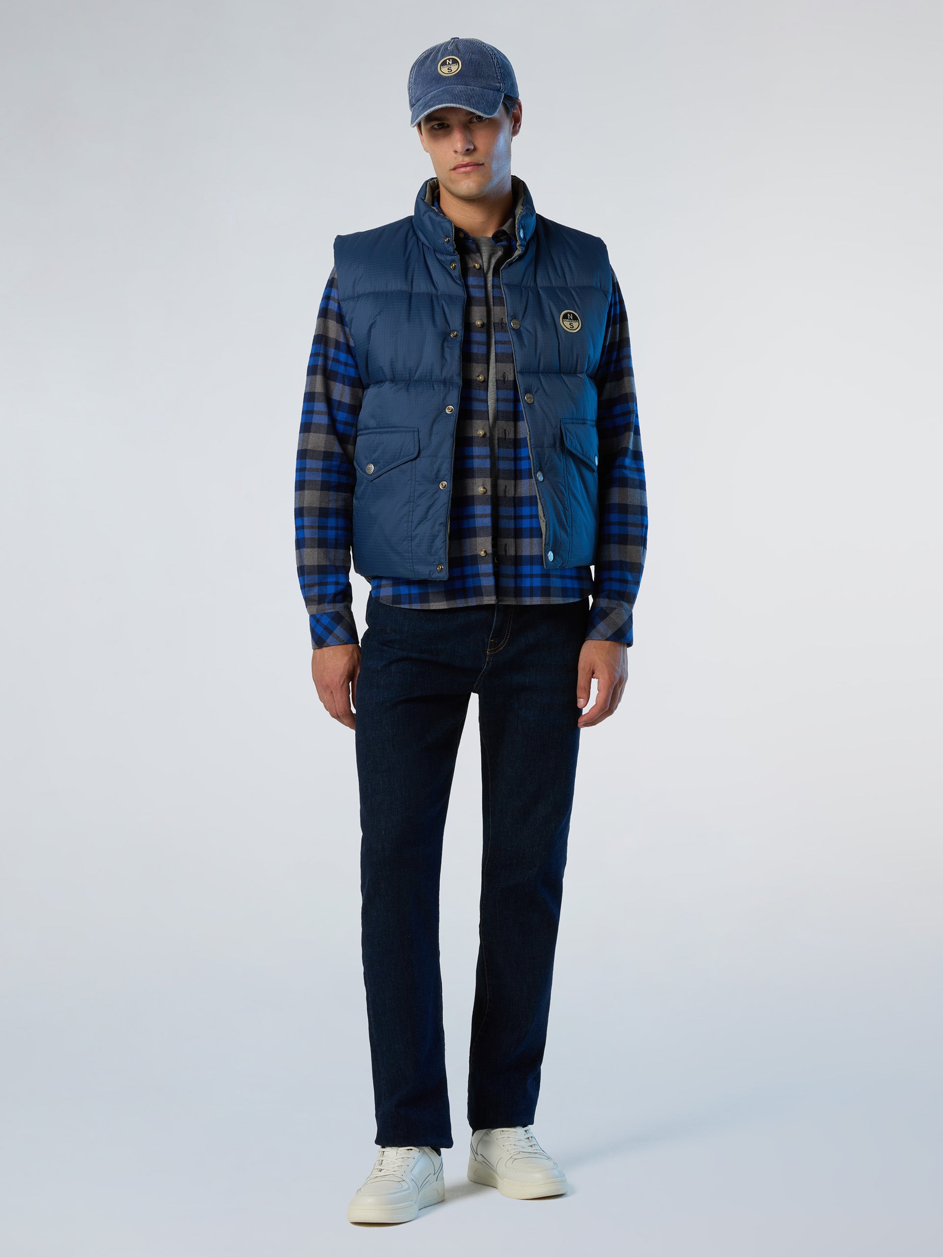 5 | Dark denim | shot-reversible-vest-603384