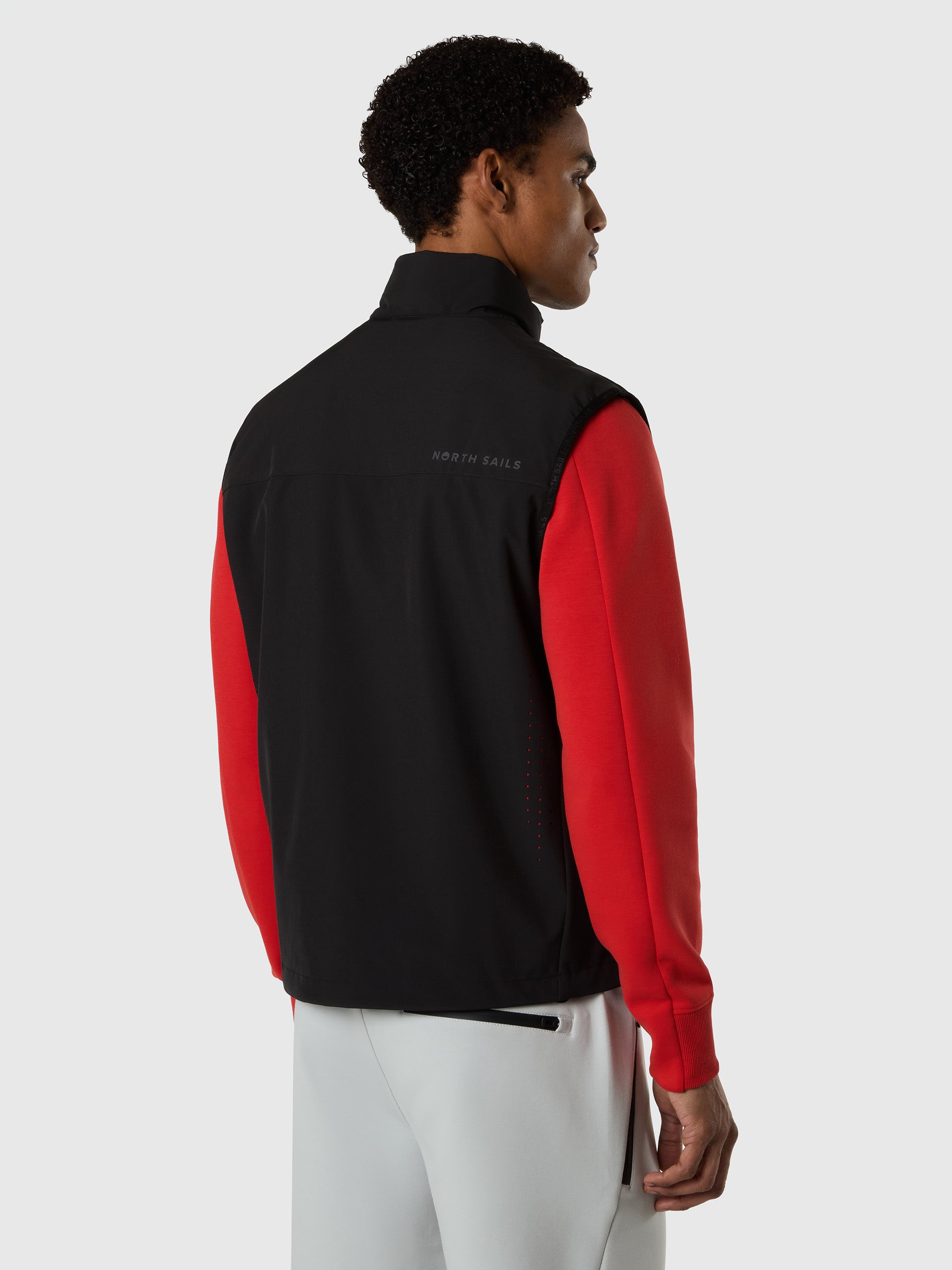 4 | Black | tiburon-vest-603405