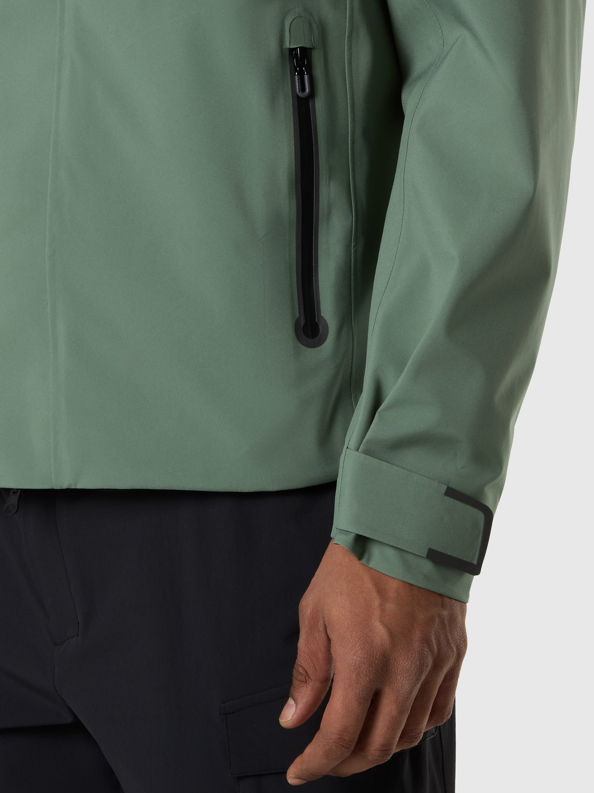 8 | Laurel wreath | edge-tech-sailor-jacket-603406
