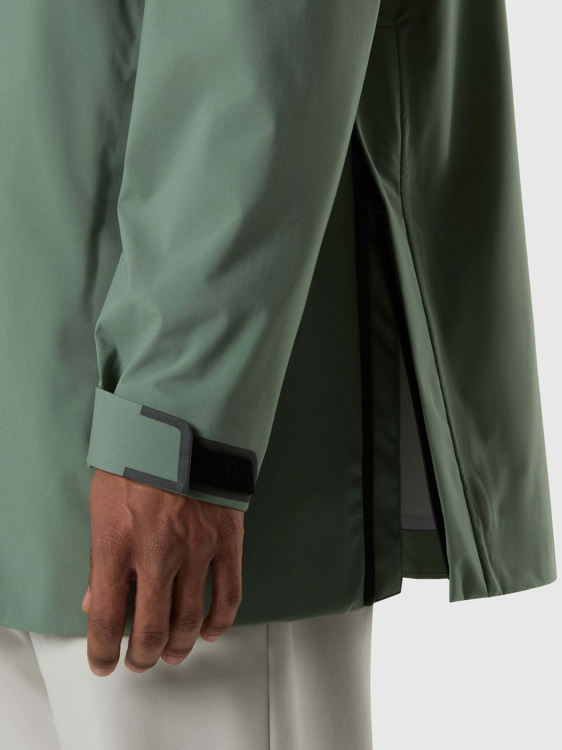 9 | Laurel wreath | commuter-trench-jacket-603408