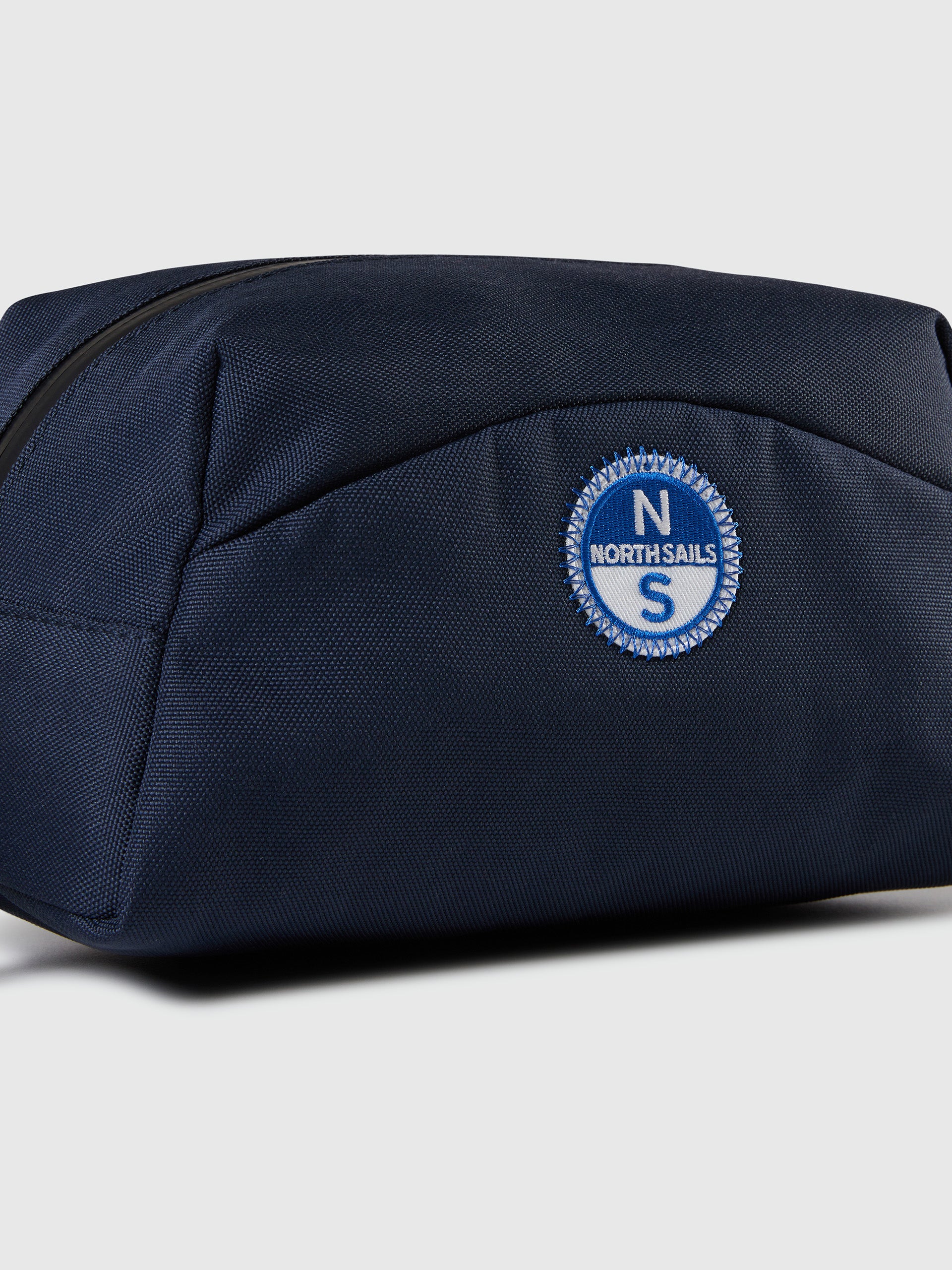 5 | Navy blue | wash-bag-1-631043