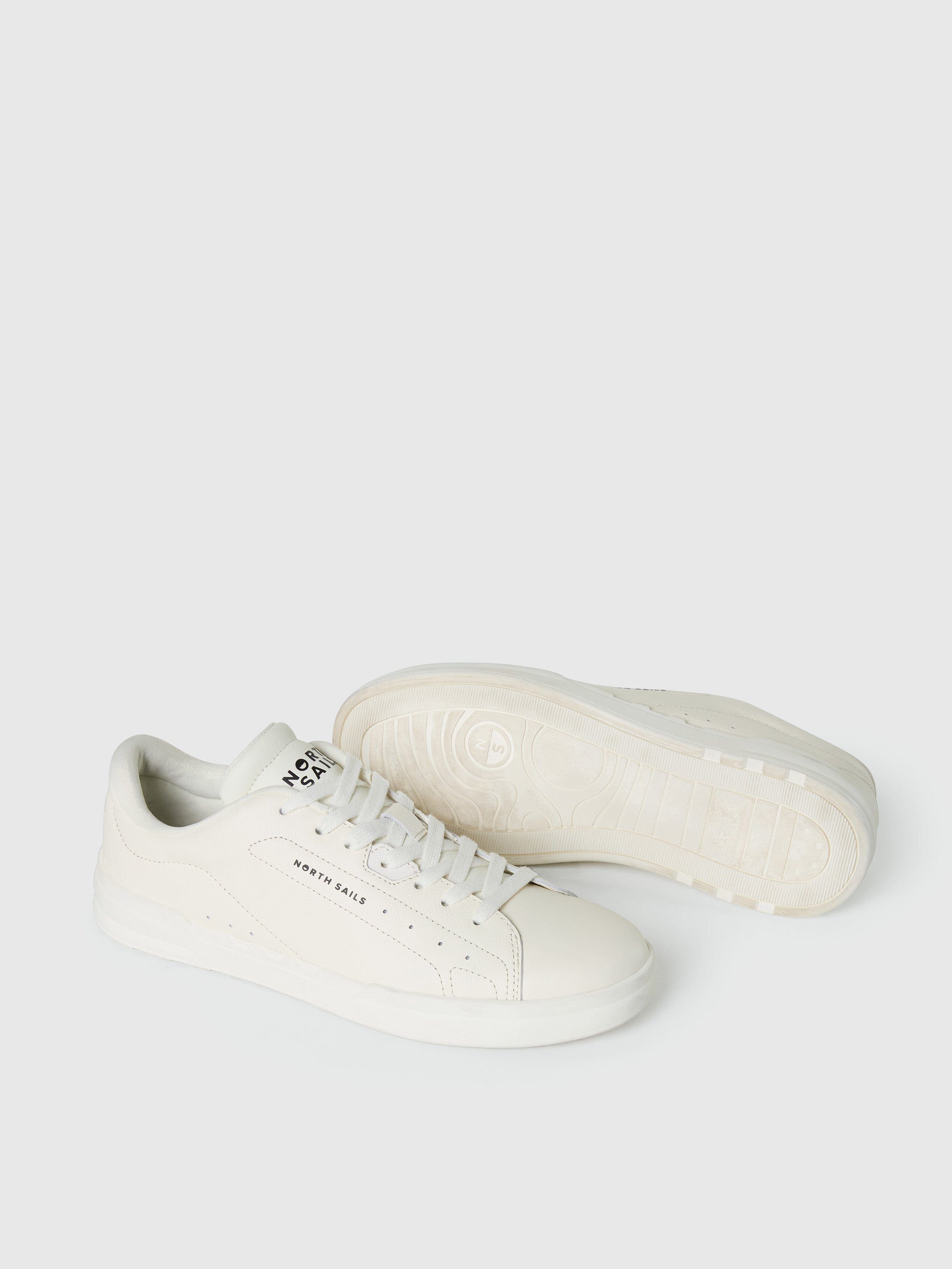 3 | White | fenpr-f008-26-aw-shoes-651290