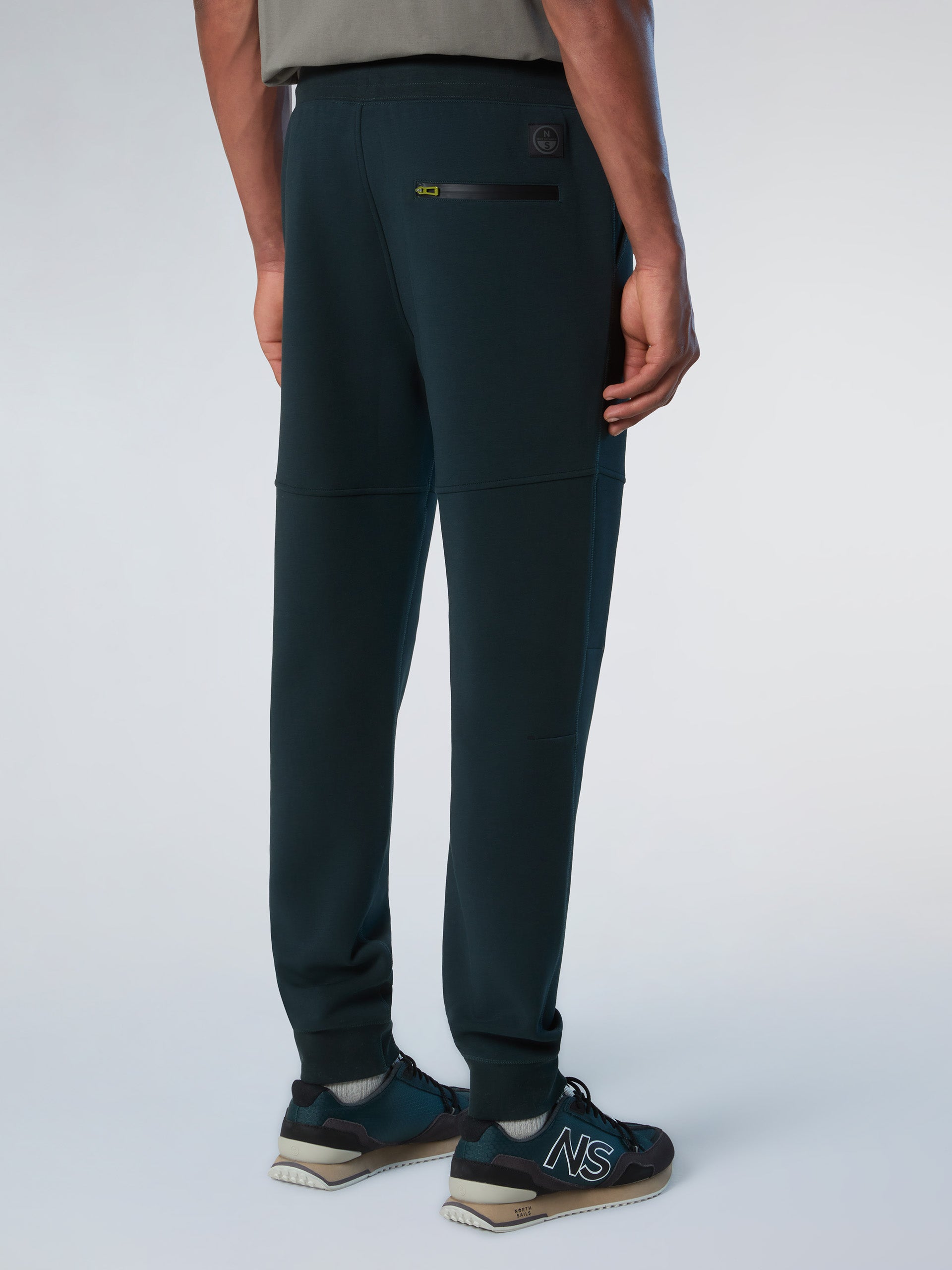 Scuba sweatpants with zipper pocket | North Sails