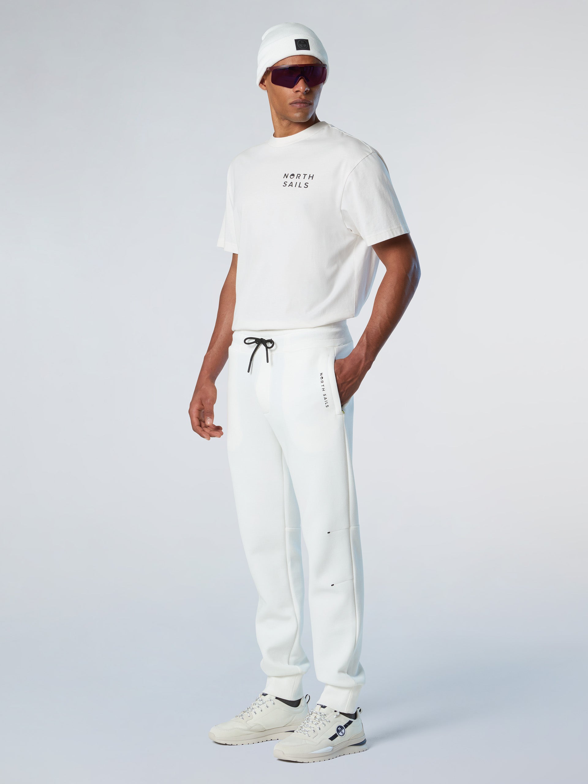 2 | White alyssum | long-sweatpants-673158