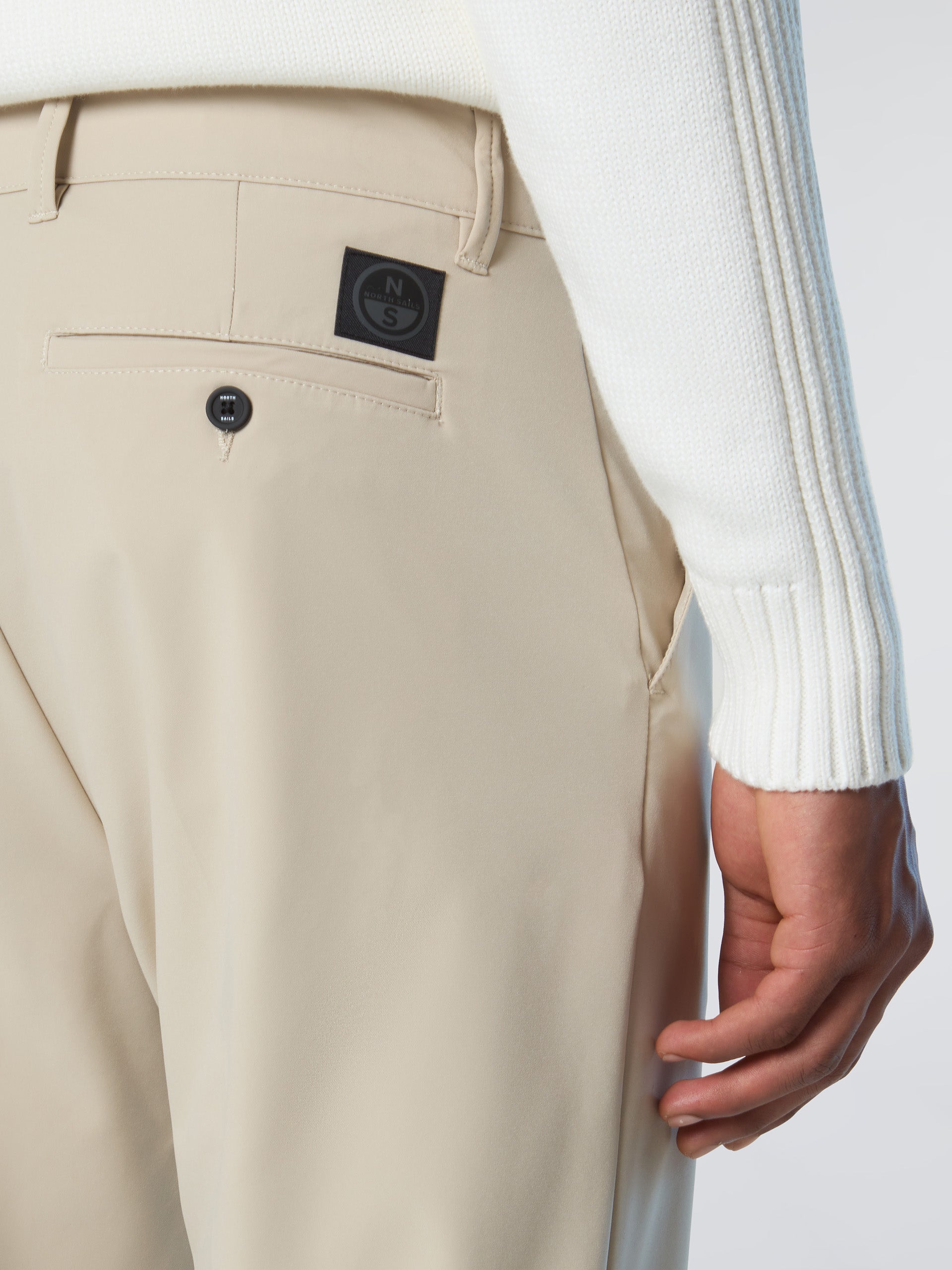 5 | Chino beige | defender-slim-fit-chino-long-trouser-673172