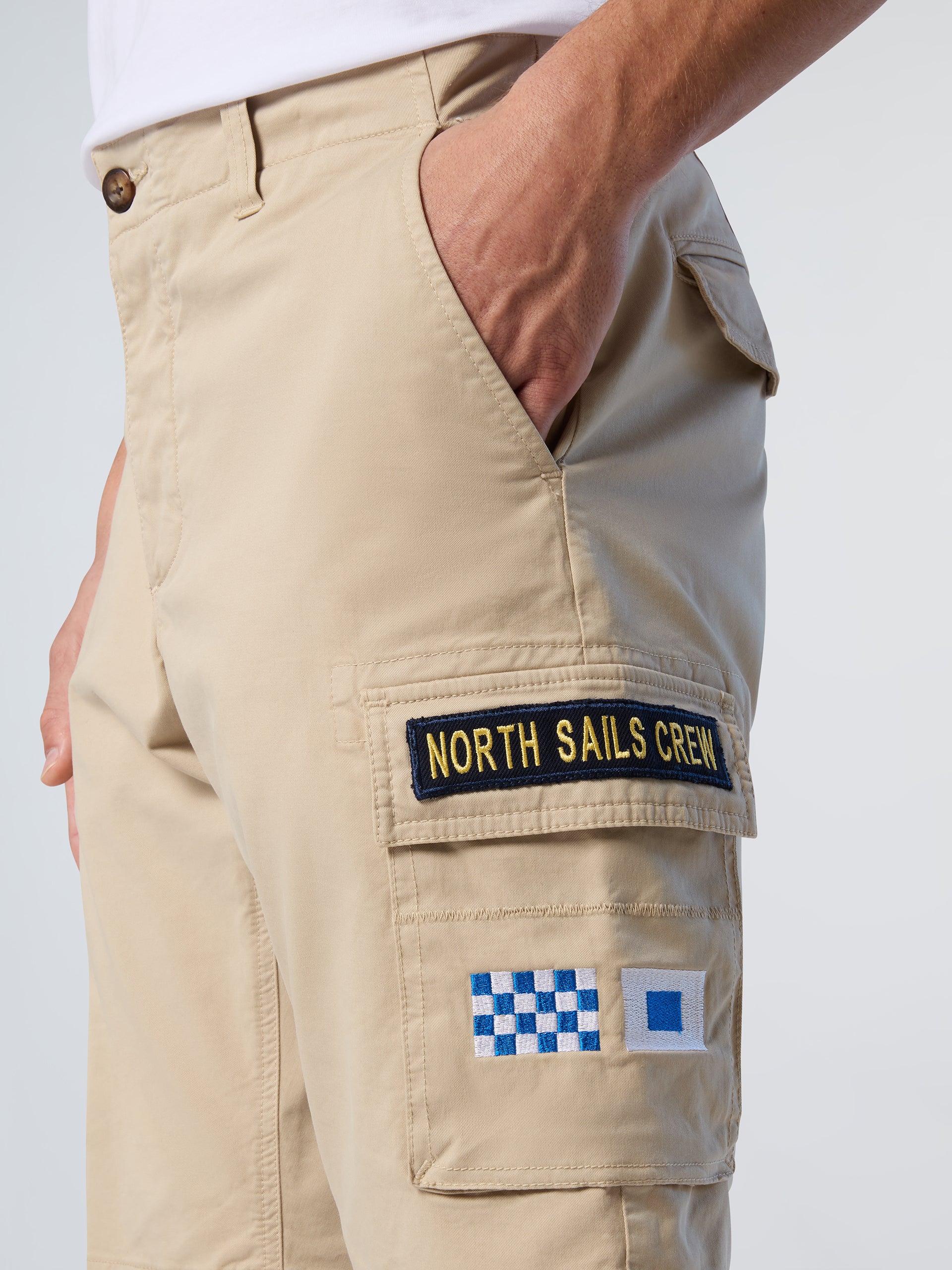 5 | Chino beige | crews-regular-fit-cargo-short-trouser-673179