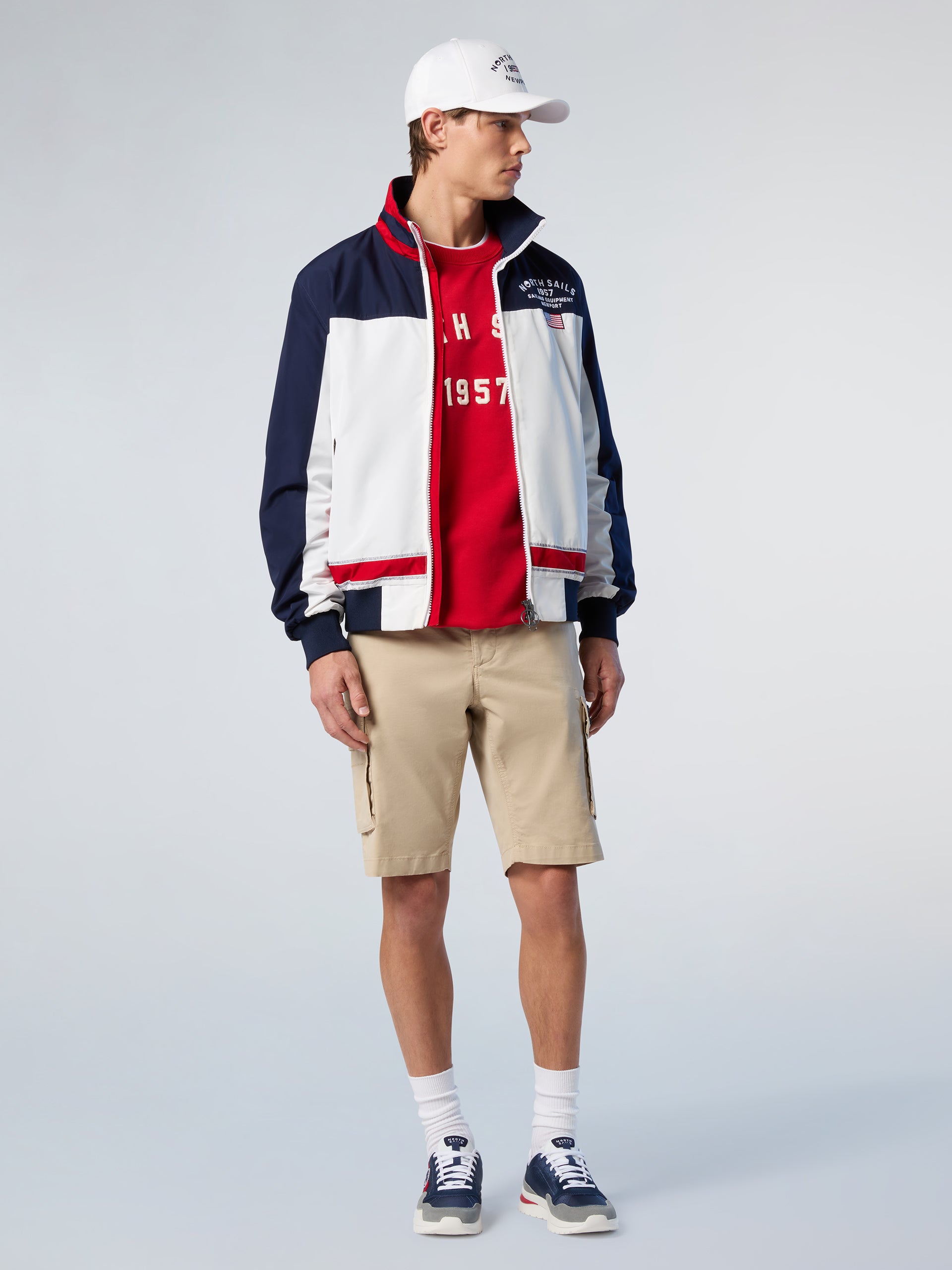 2 | Chino beige | crews-regular-fit-cargo-short-trouser-673179