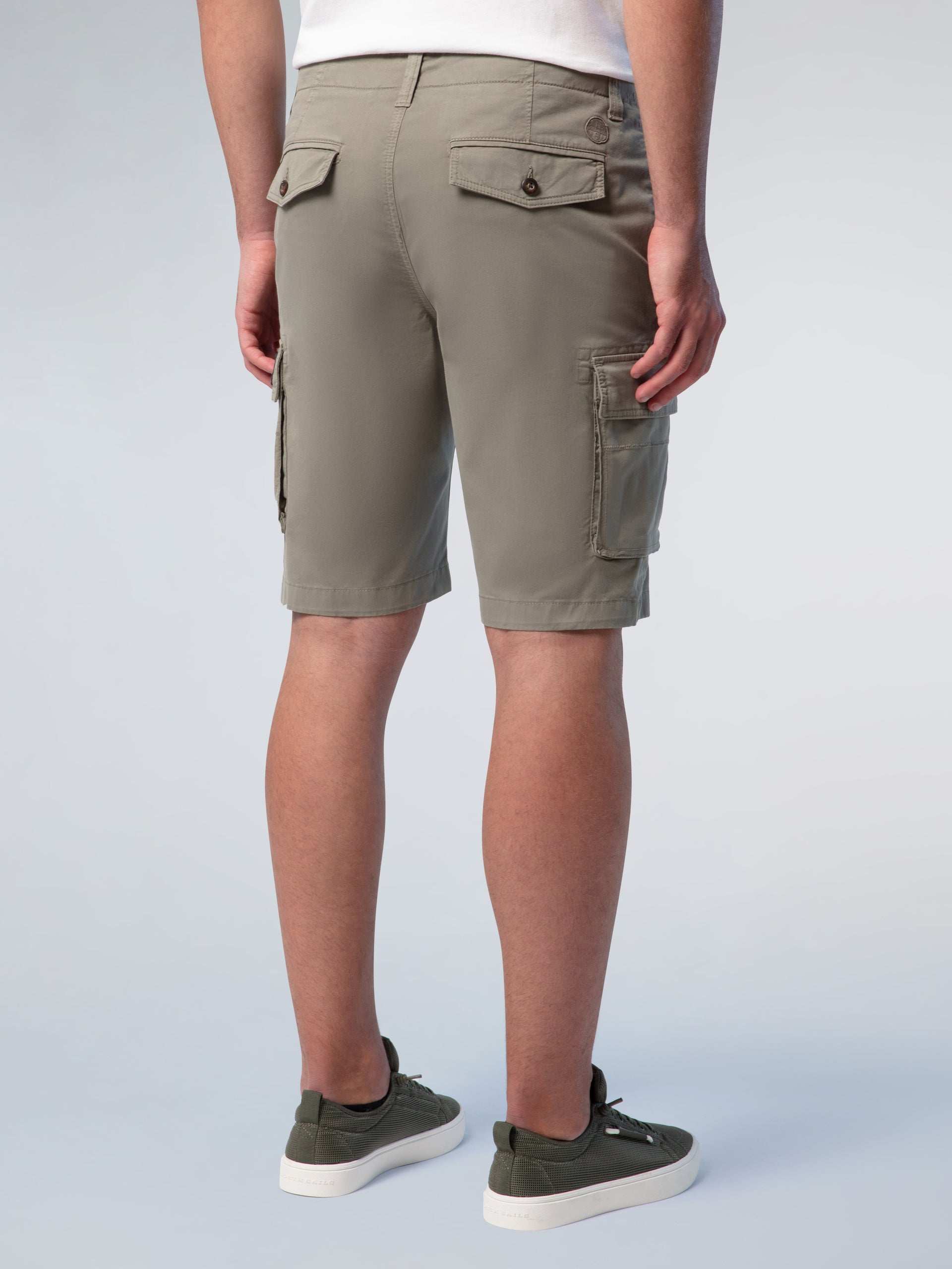 4 | Deep green | crews-regular-fit-cargo-short-trouser-673179