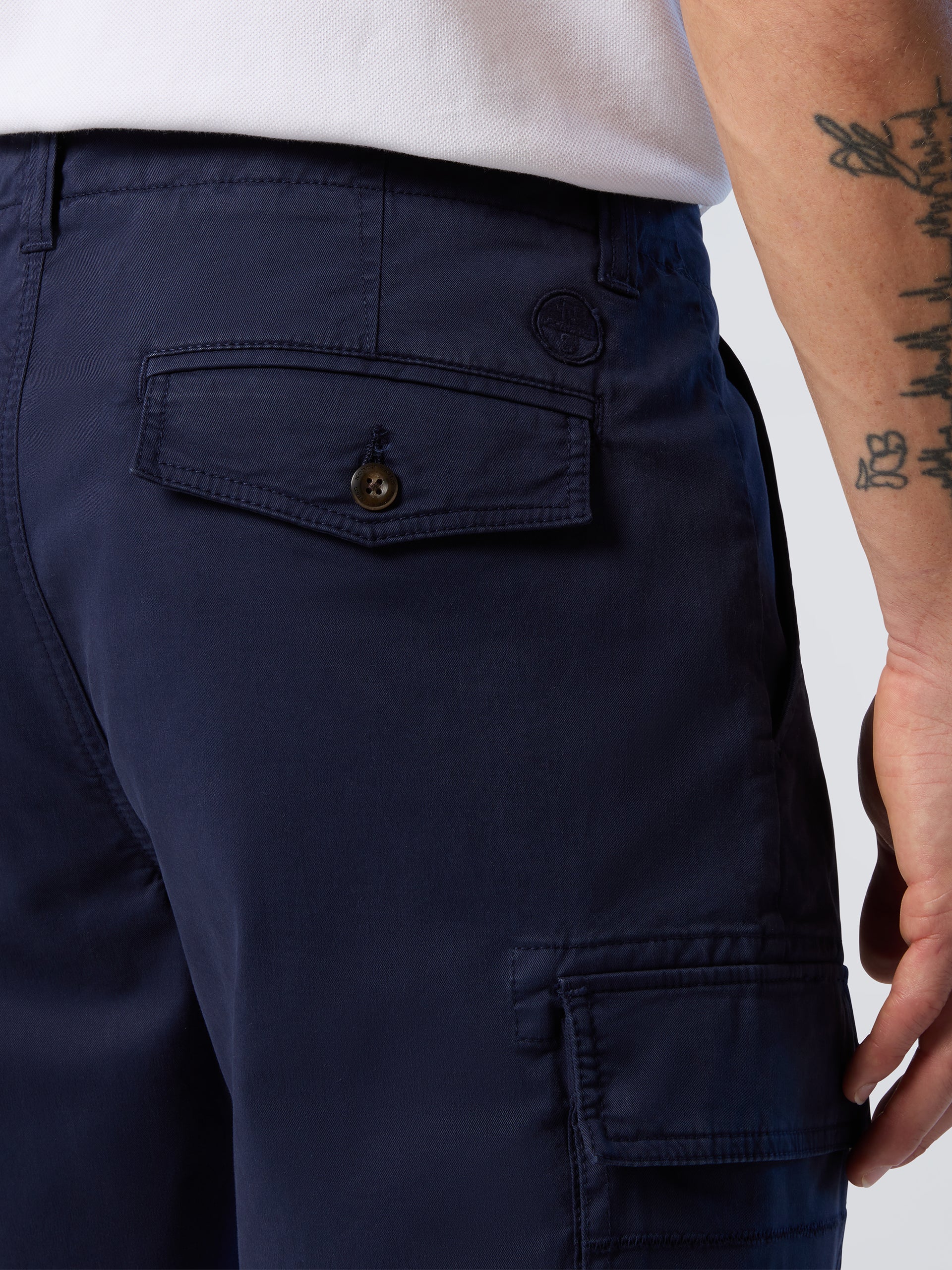 6 | Navy blue | crews-regular-fit-cargo-short-trouser-673179
