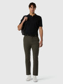 2 | Laurel wreath | defender-slim-fit-chino-long-trouser-673345
