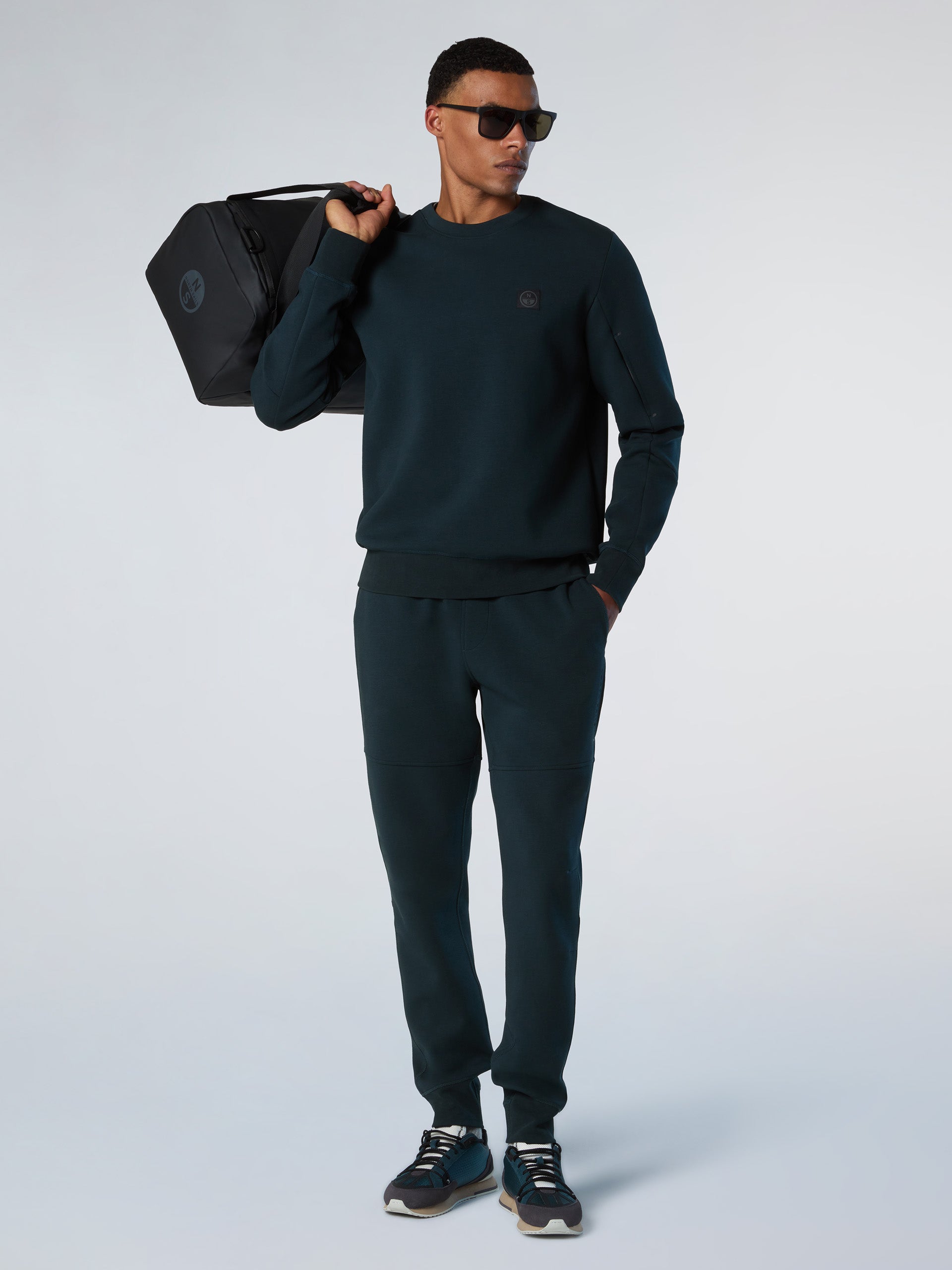 5 | Magical forest | crewneck-sweater-691098