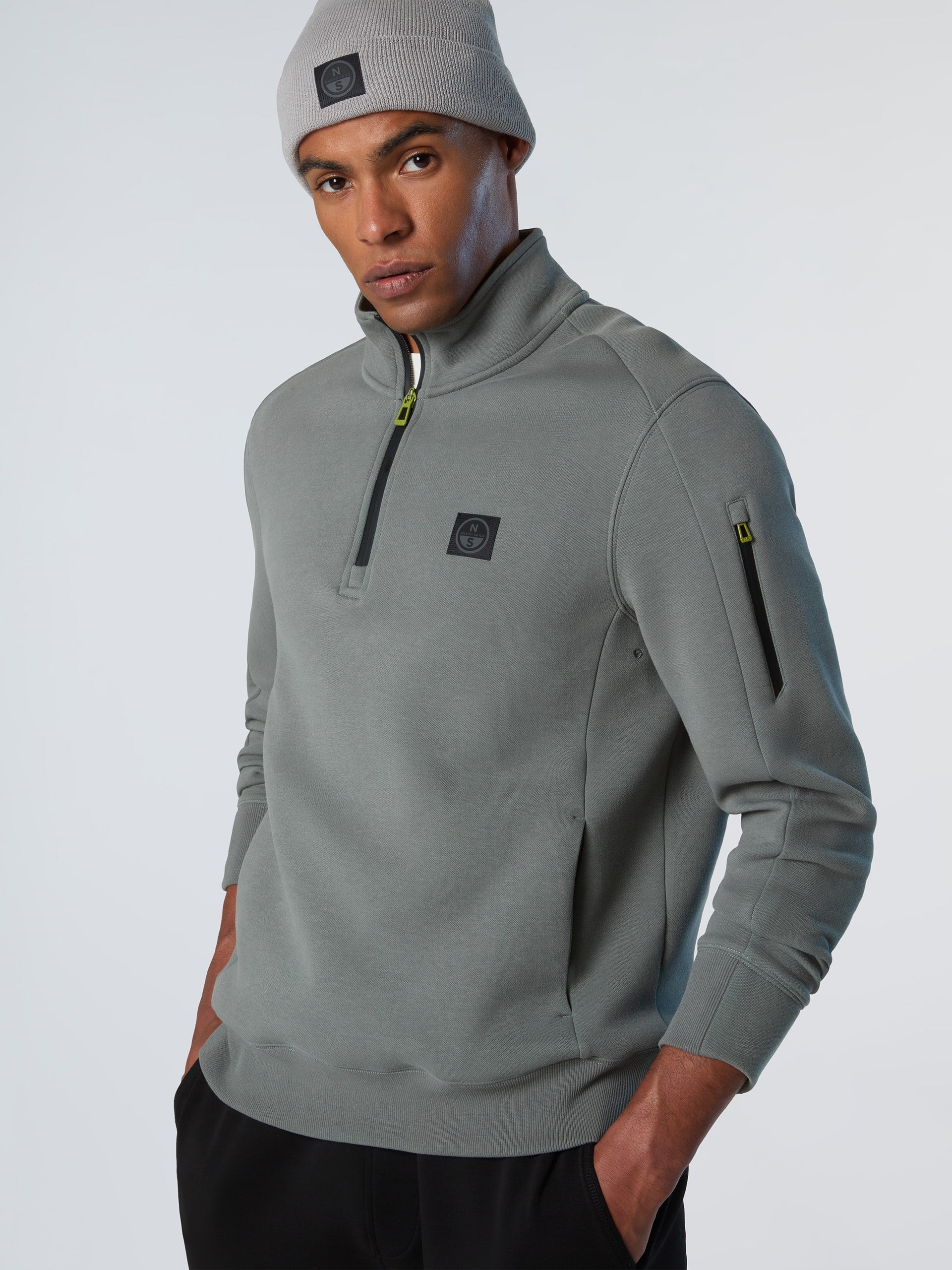 2 | City grey | half-zip-sweater-691101
