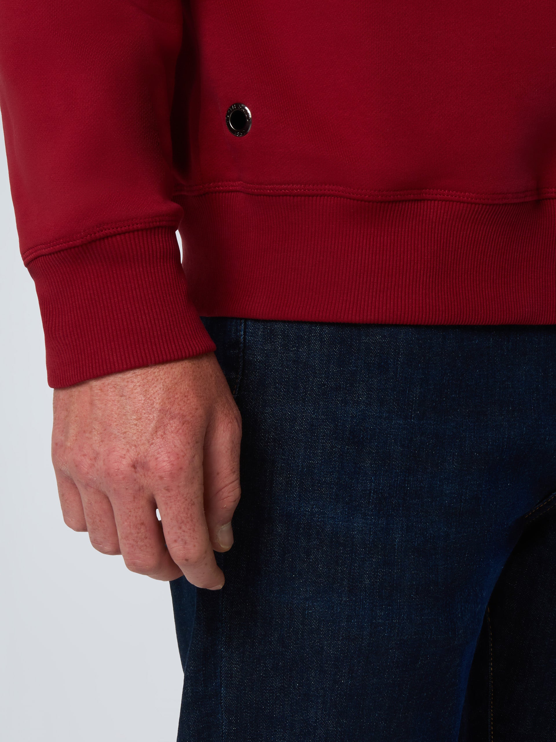 7 | Red dahlia | crewneck-sweater-wgraphic-691129