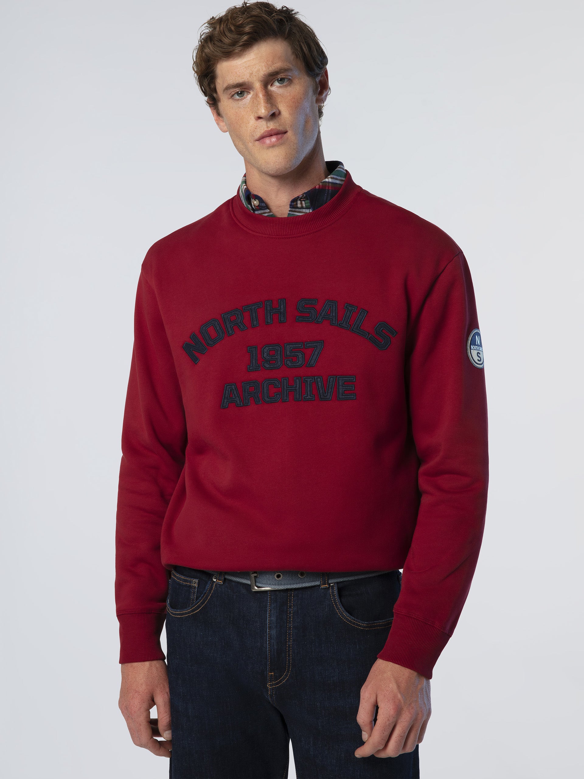 2 | Red dahlia | crewneck-sweater-wgraphic-691129