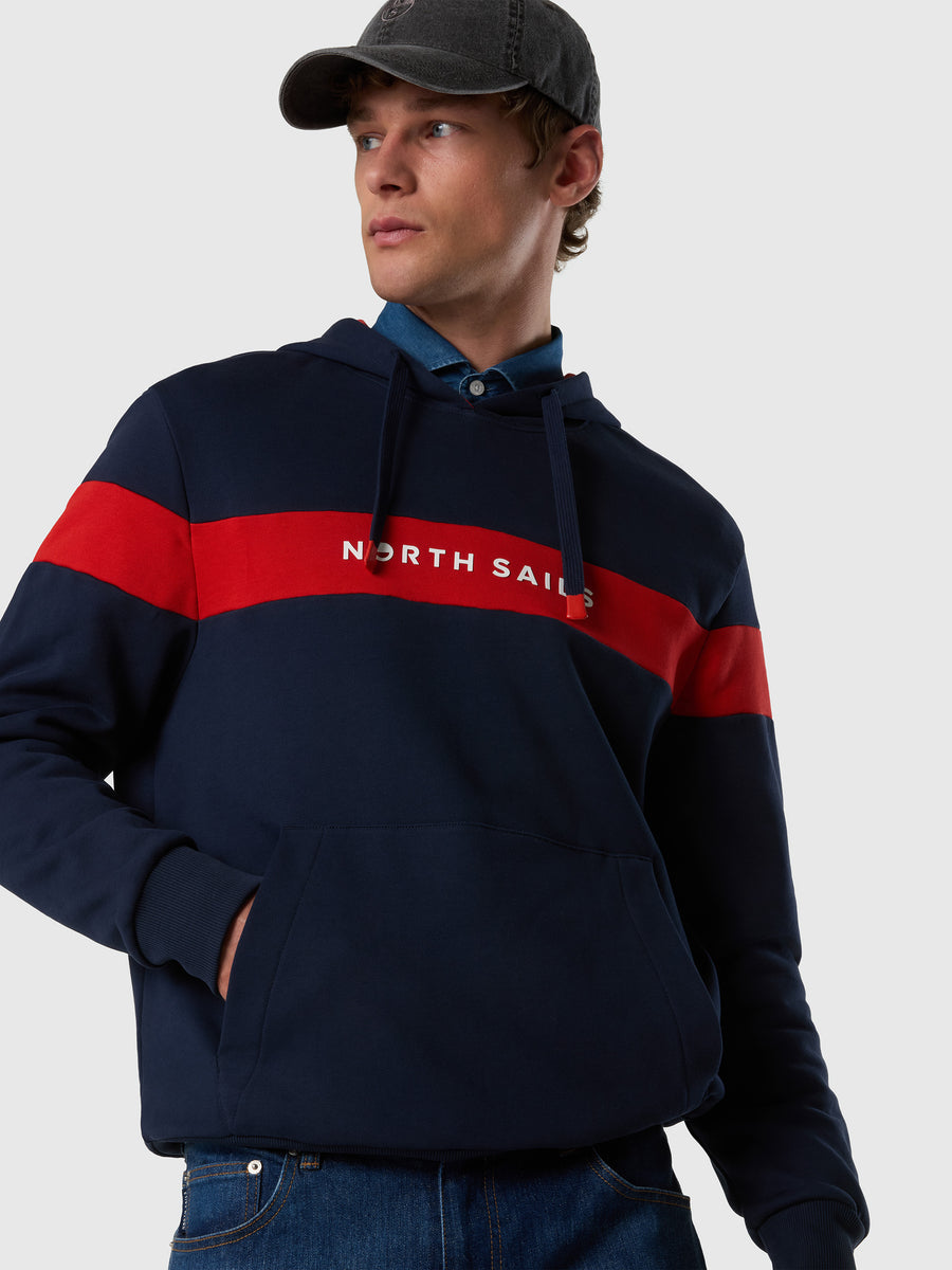 hooded-sweatshirt-691140