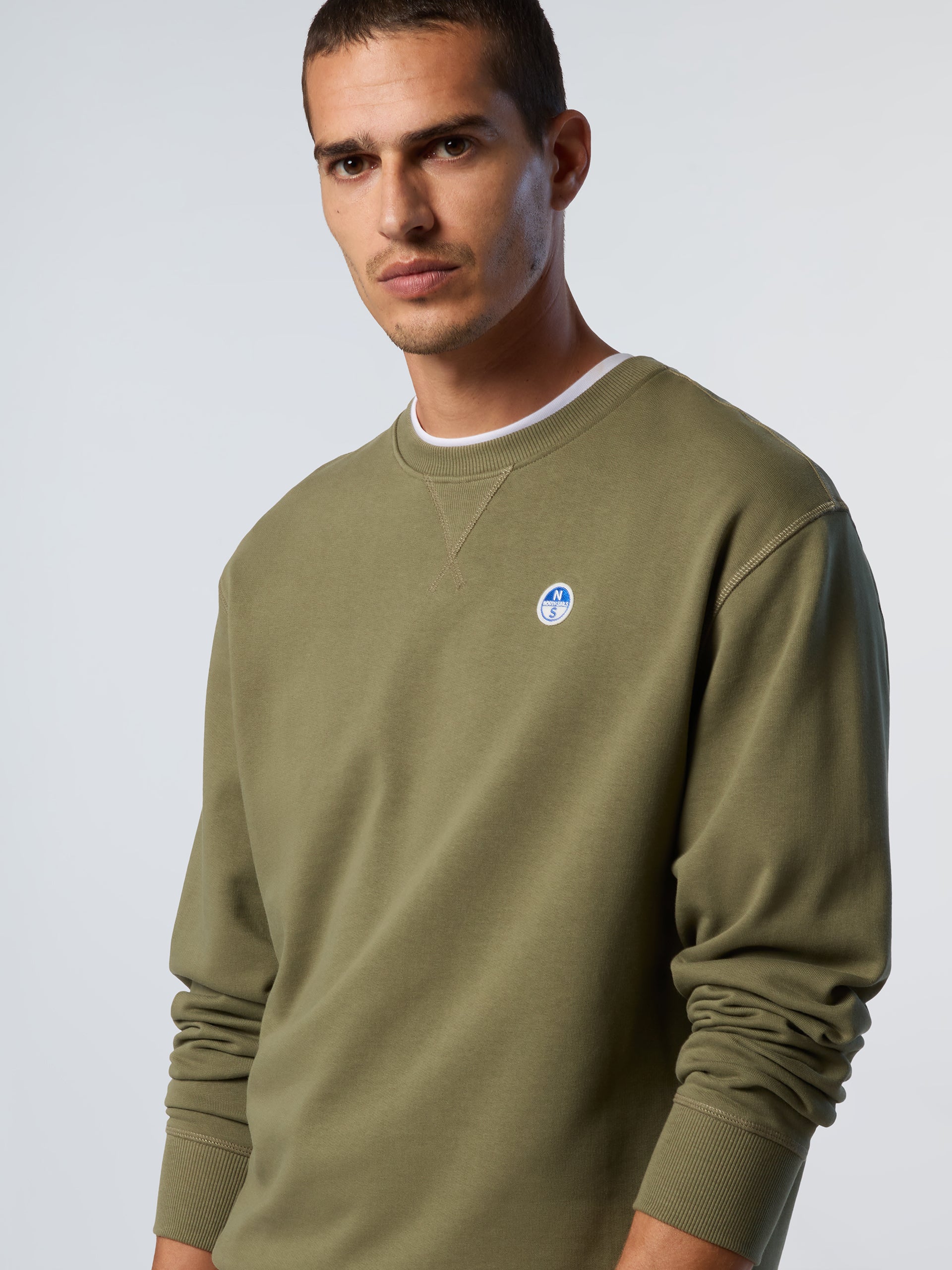 2 | Deep green | basic-crewneck-sweatshirt-1-691220