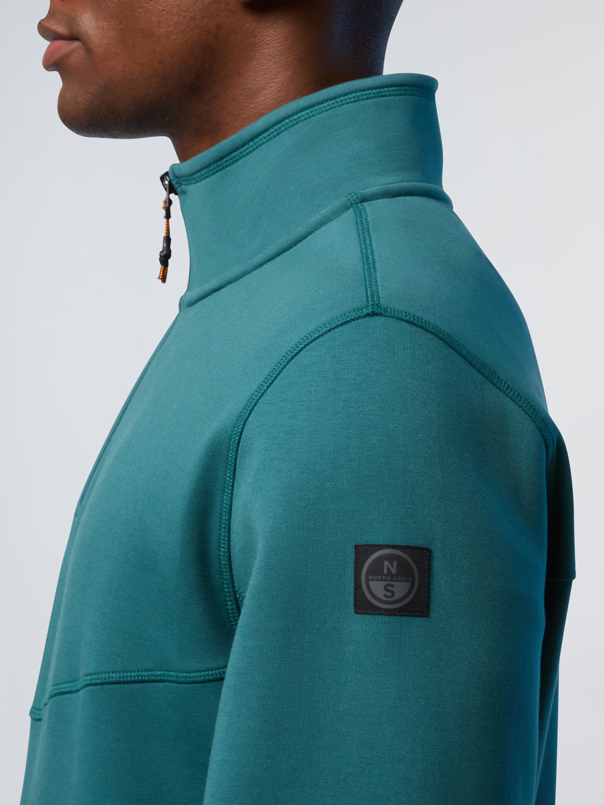 6 | Mediterranea | half-zip-sweatshirt-wlogo-691394