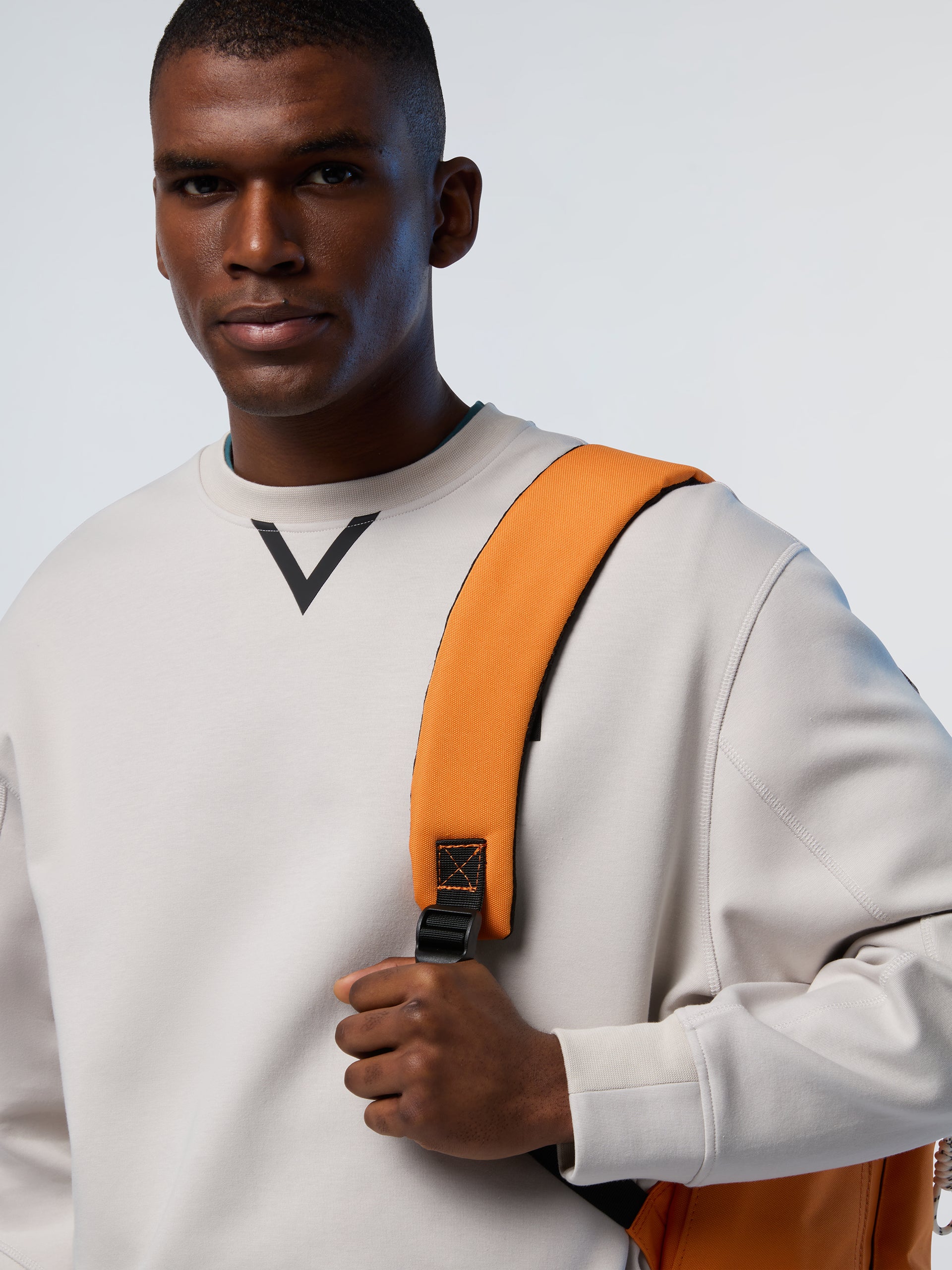 2 | Vapor grey | crewneck-sweatshirt-wlogo-691396