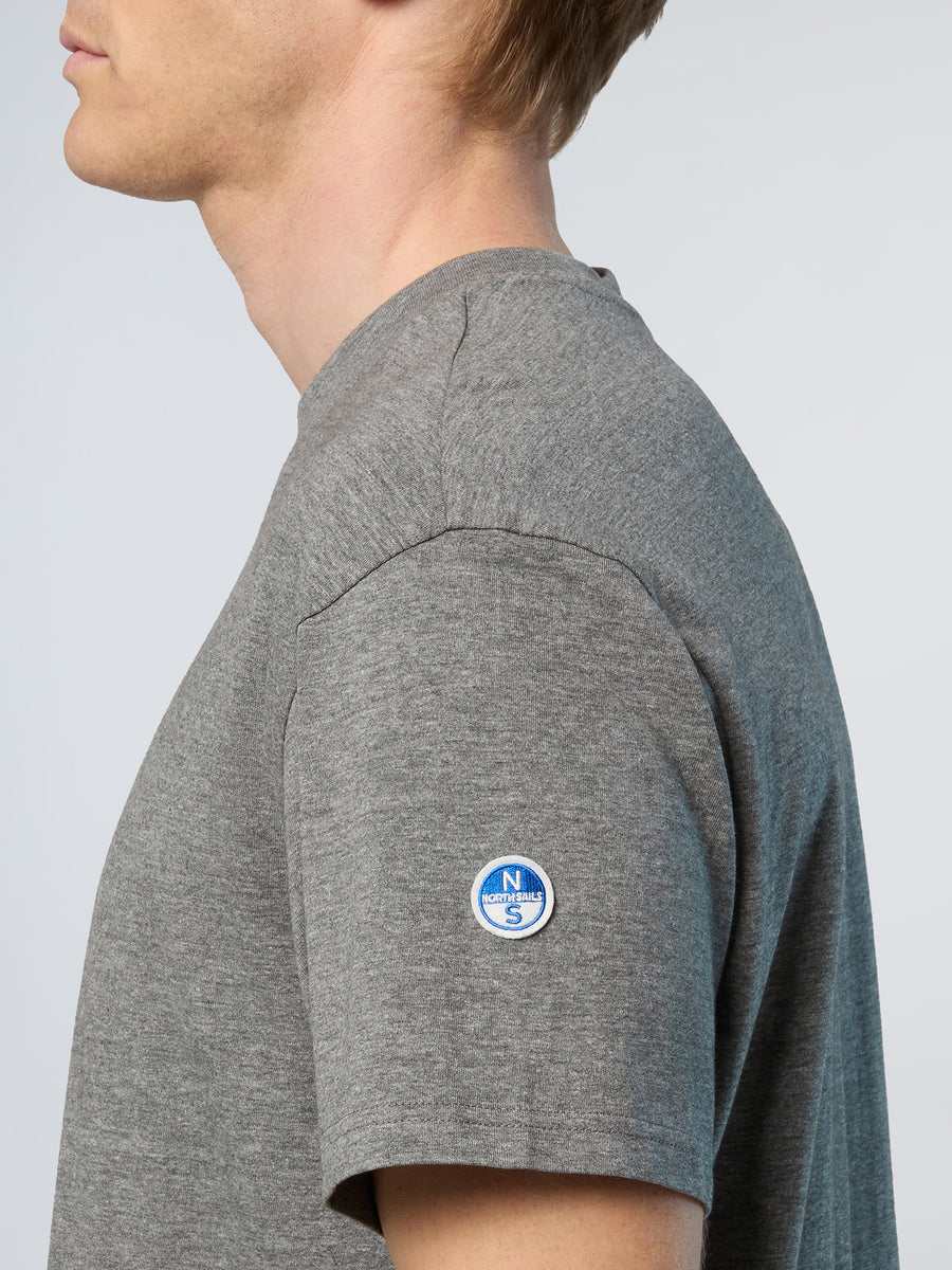 t-shirt-short-sleeve-wlogo-692848