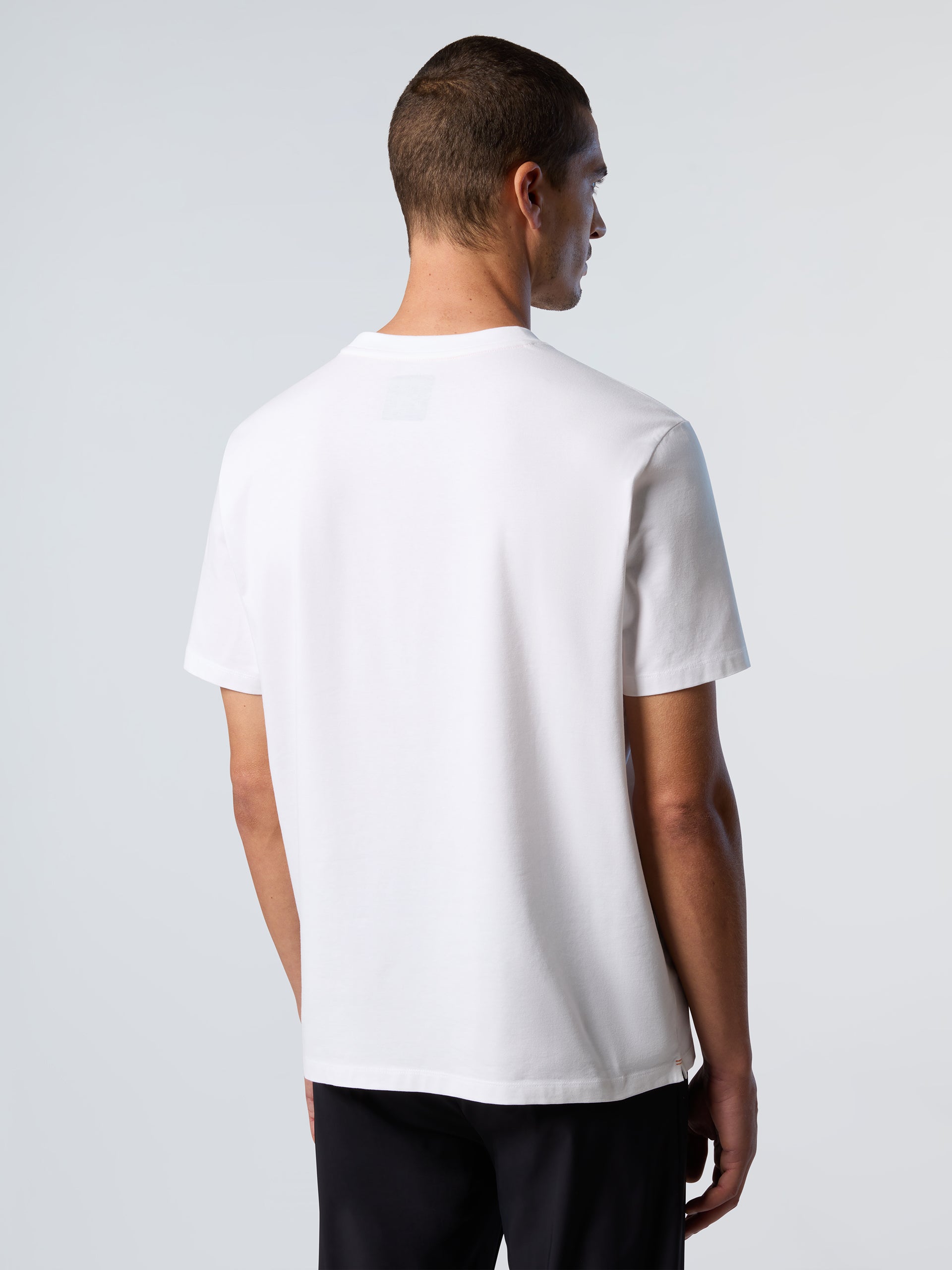 4 | White | t-shirt-short-sleeve-wlogo-693037