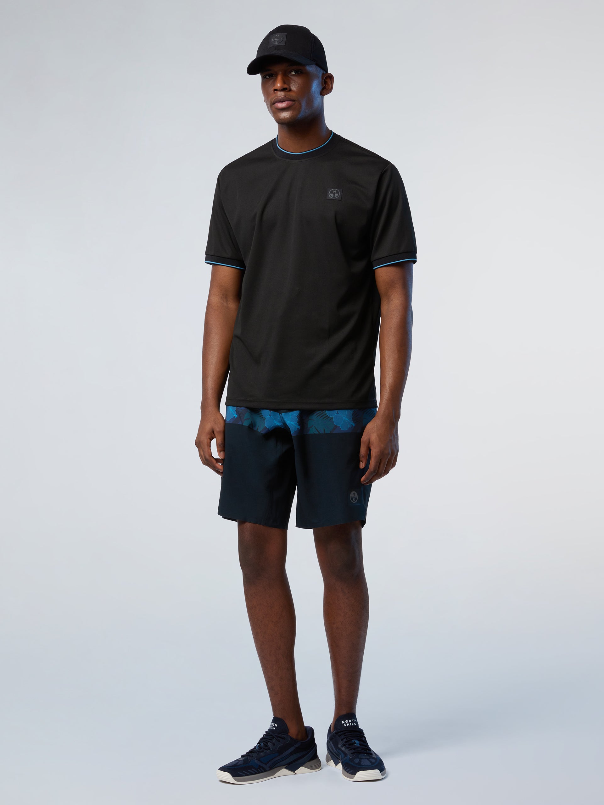 5 | Black | t-shirt-short-sleeve-wlogo-1-693041