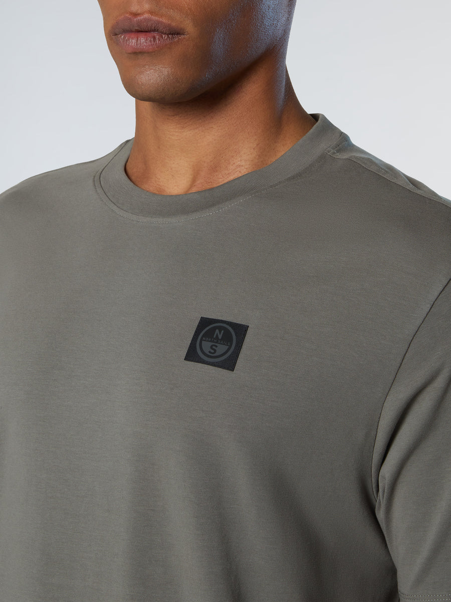 t-shirt-short-sleeve-693061