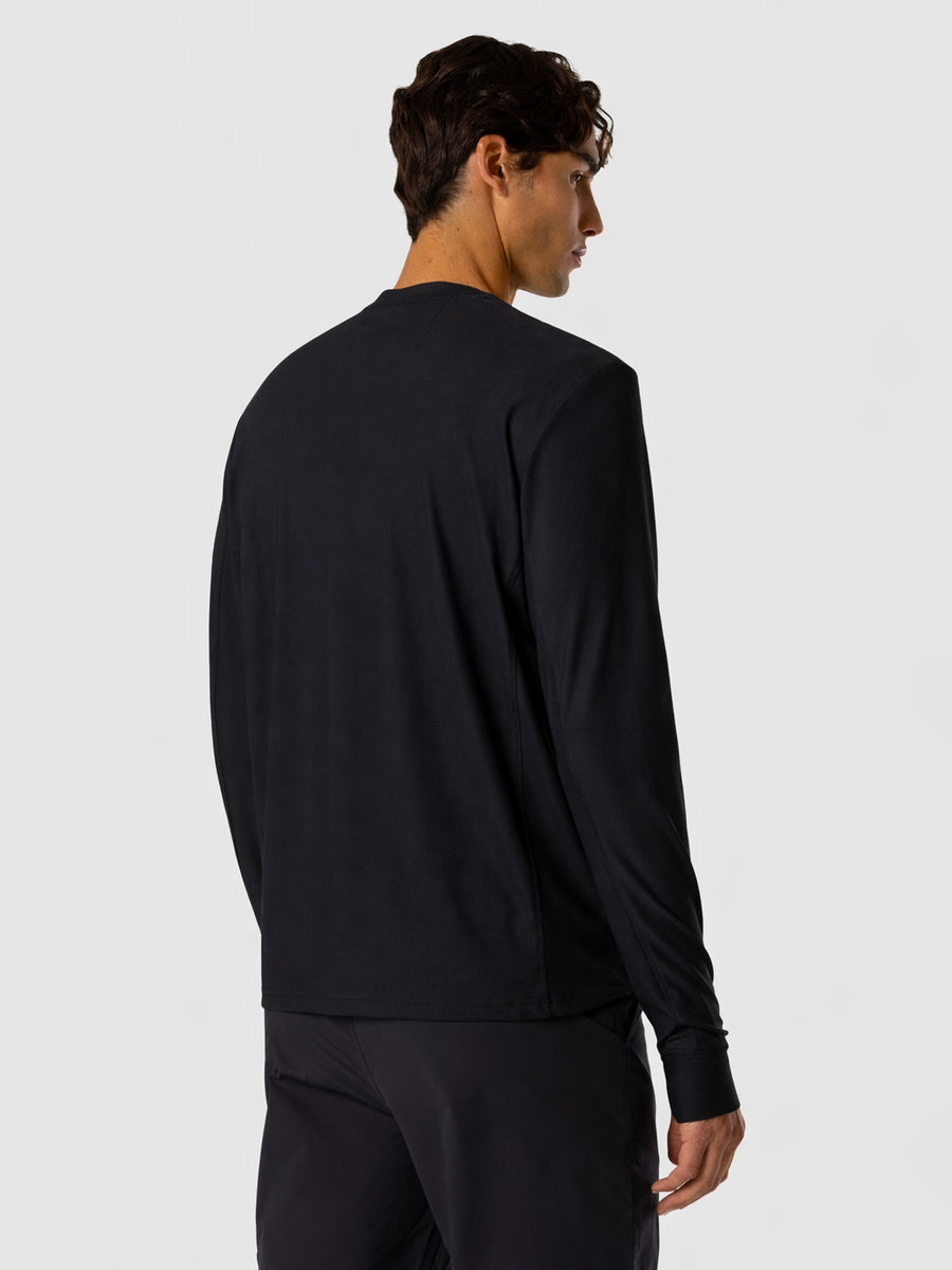 t-shirt-long-sleeve-693119