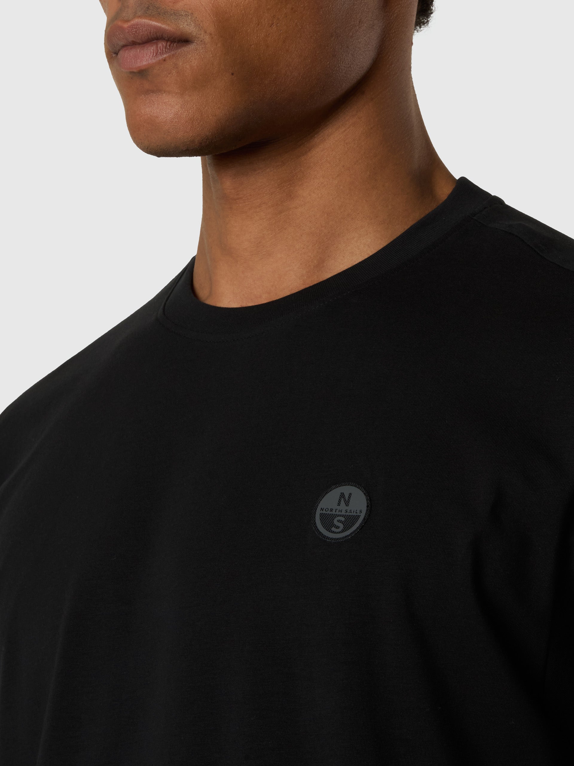 6 | Black | t-shirt-short-sleeve-693156