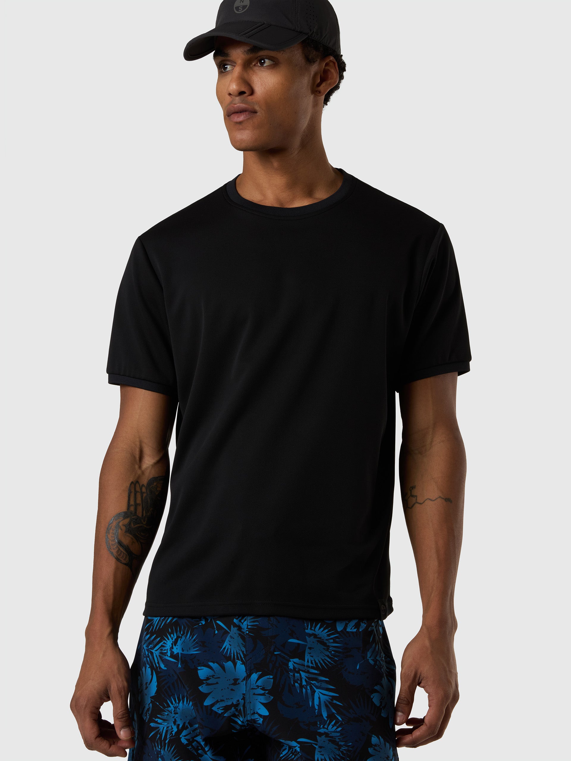 2 | Black | t-shirt-short-sleeve-693157