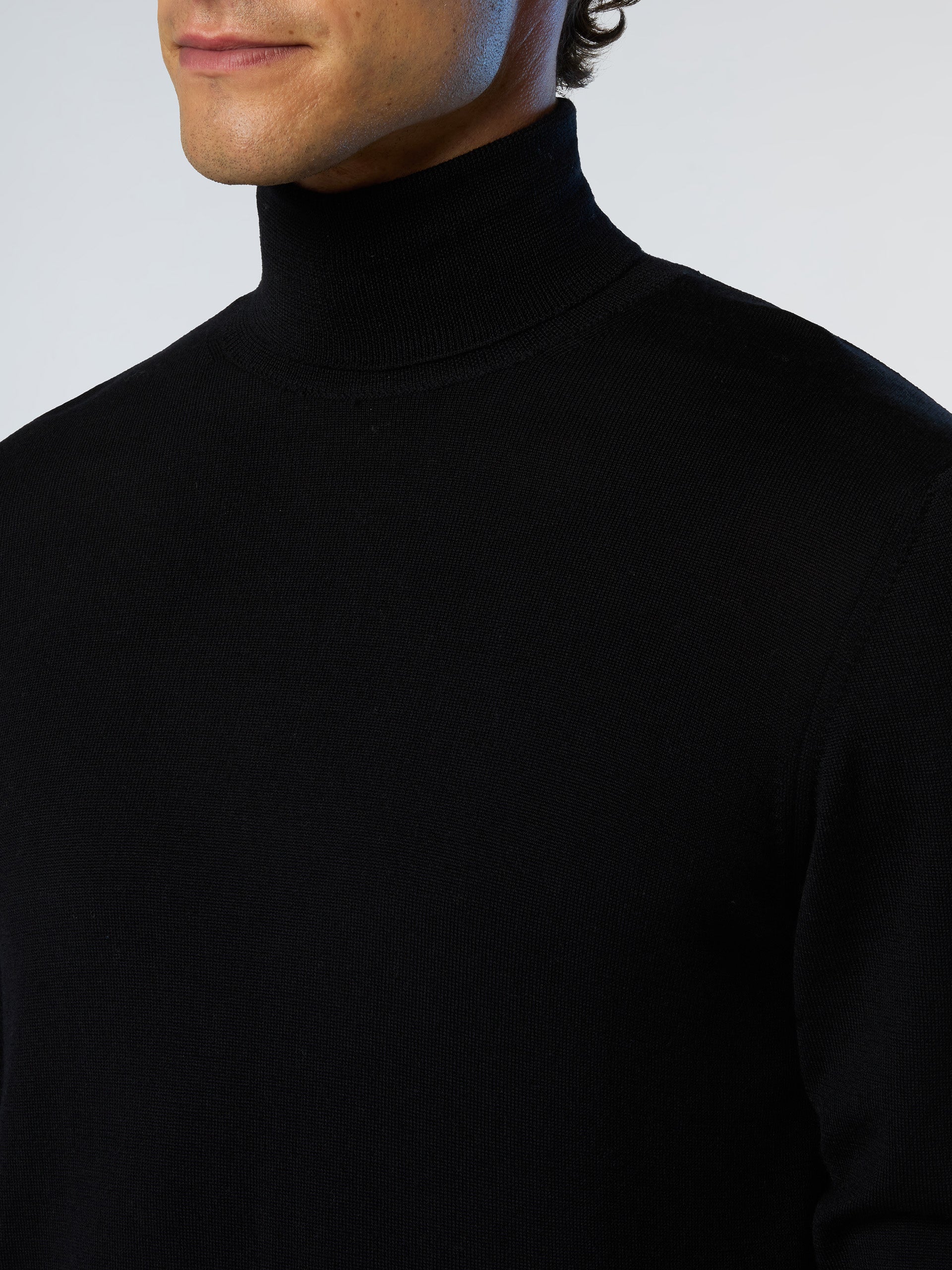 6 | Black | turtle-neck-12gg-knitwear-699157