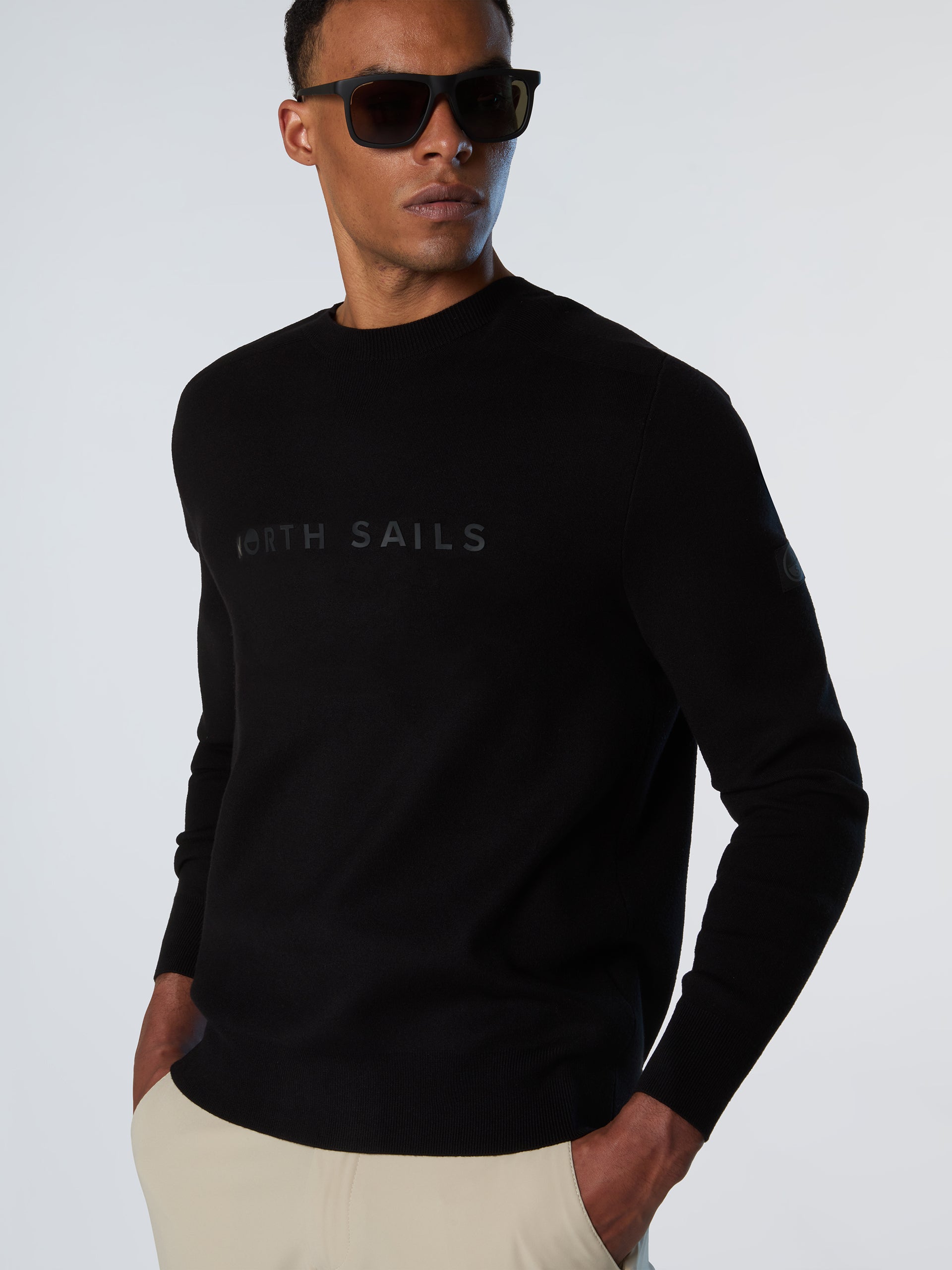 2 | Black | crewneck-12gg-knitwear-699168