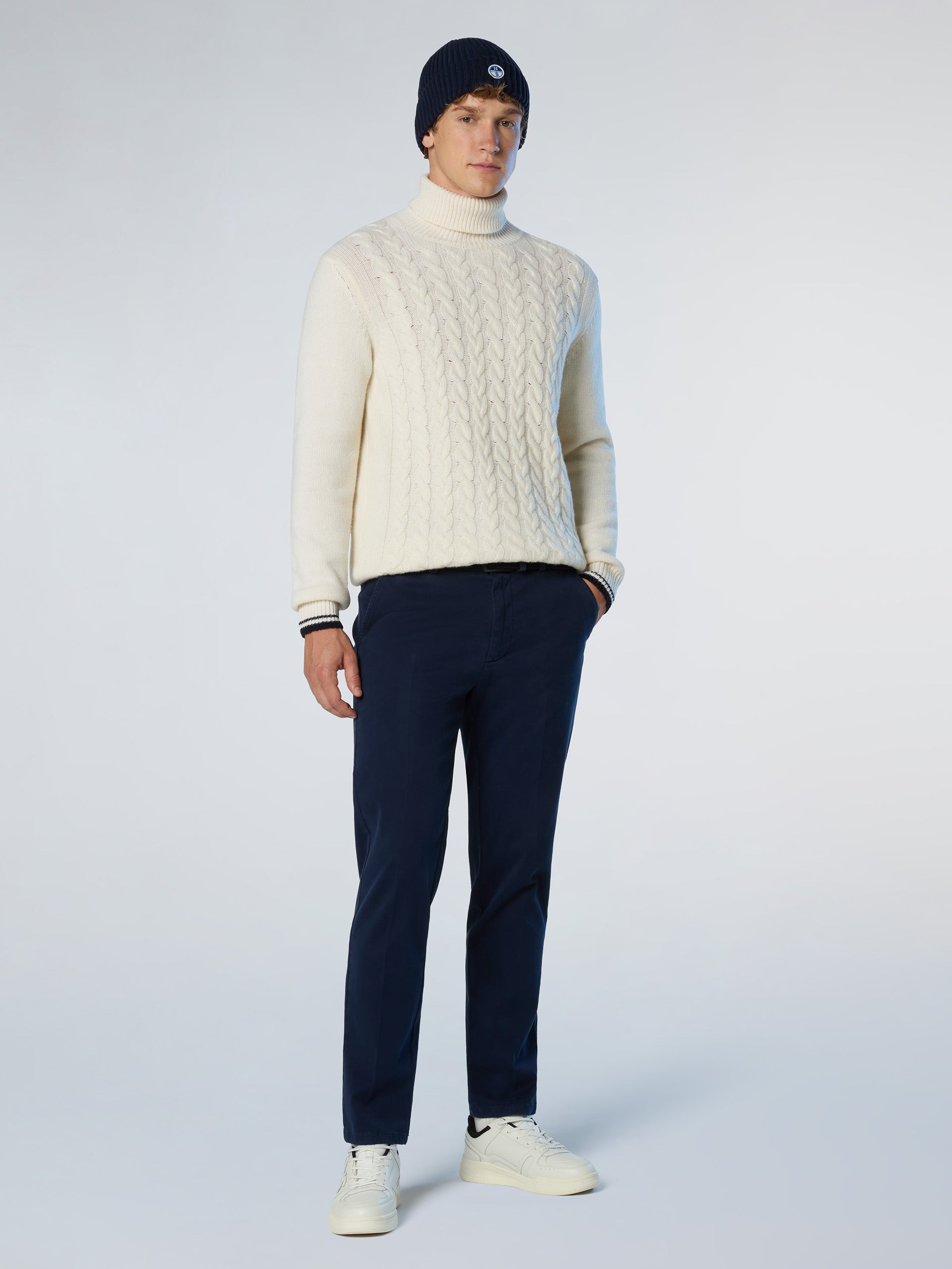 Sweater with cable-knit front | North Sails