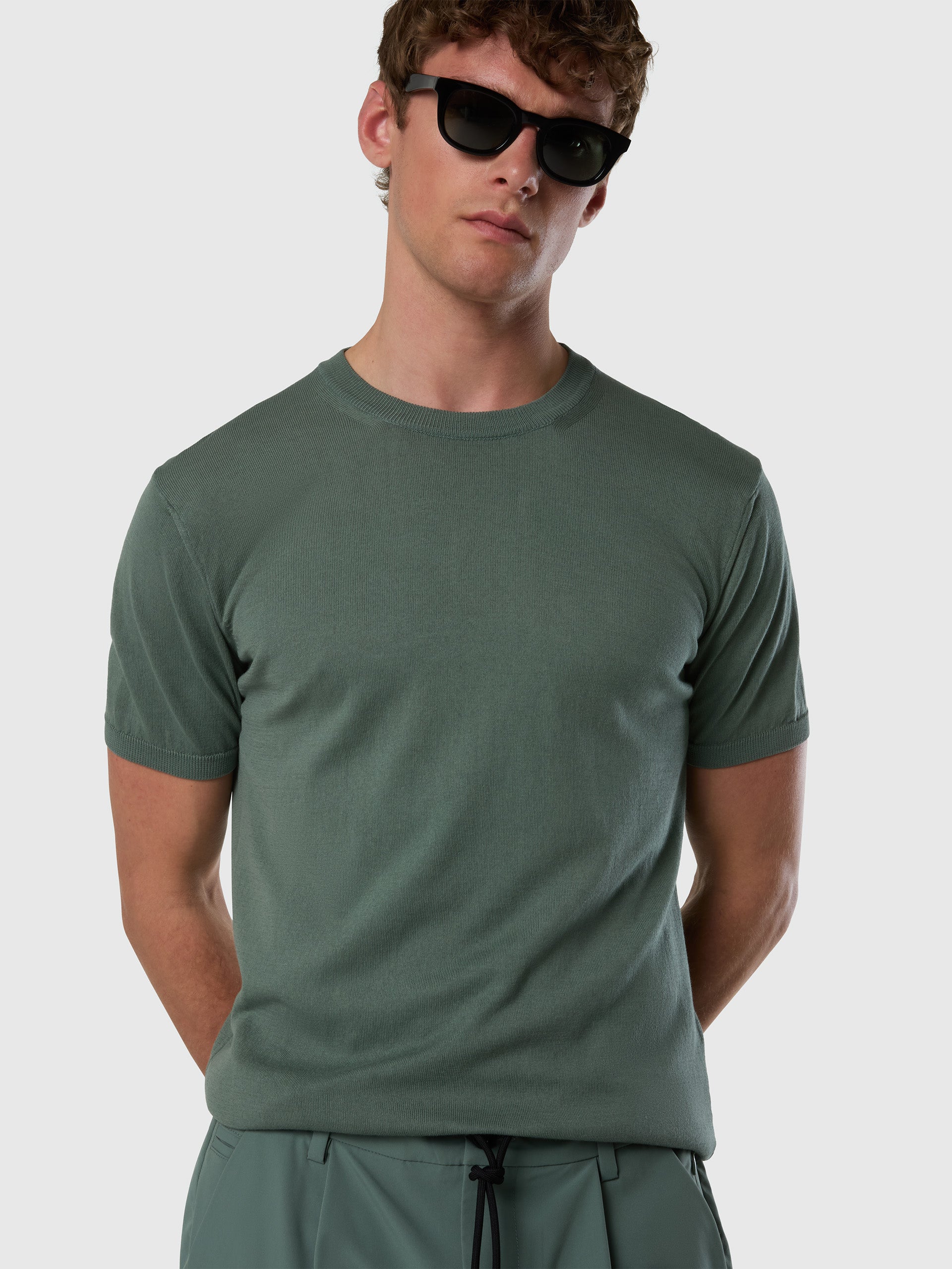 2 | Laurel wreath | t-shirt-short-sleeve-14-gg-knitwear-699285