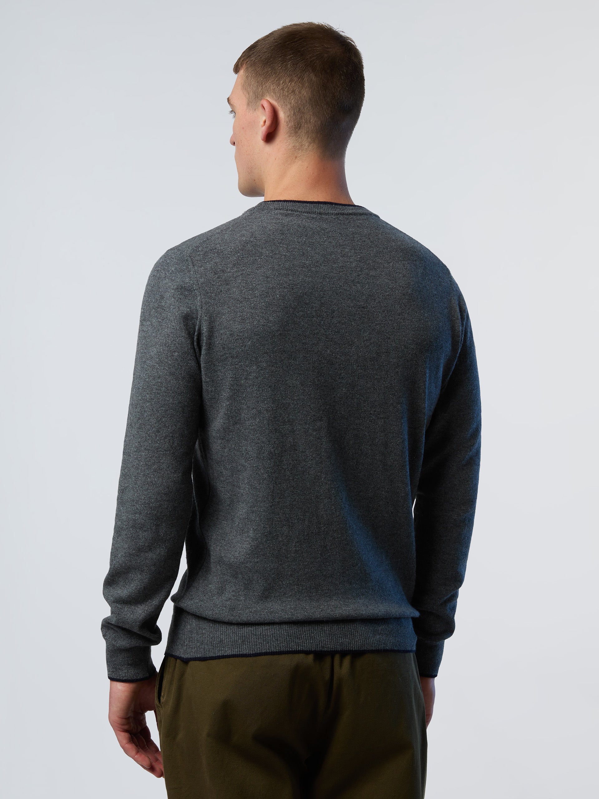4 | Medium grey melange | crewneck-12gg-knitwear-699775-1