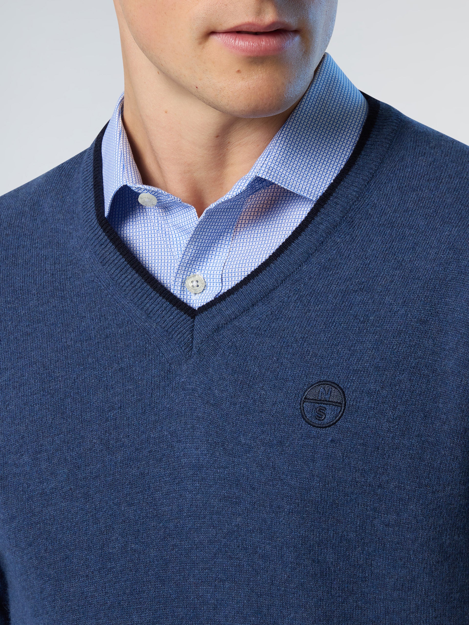 6 | China blue melange | v-neck-12-gg-knitwear-699776-1