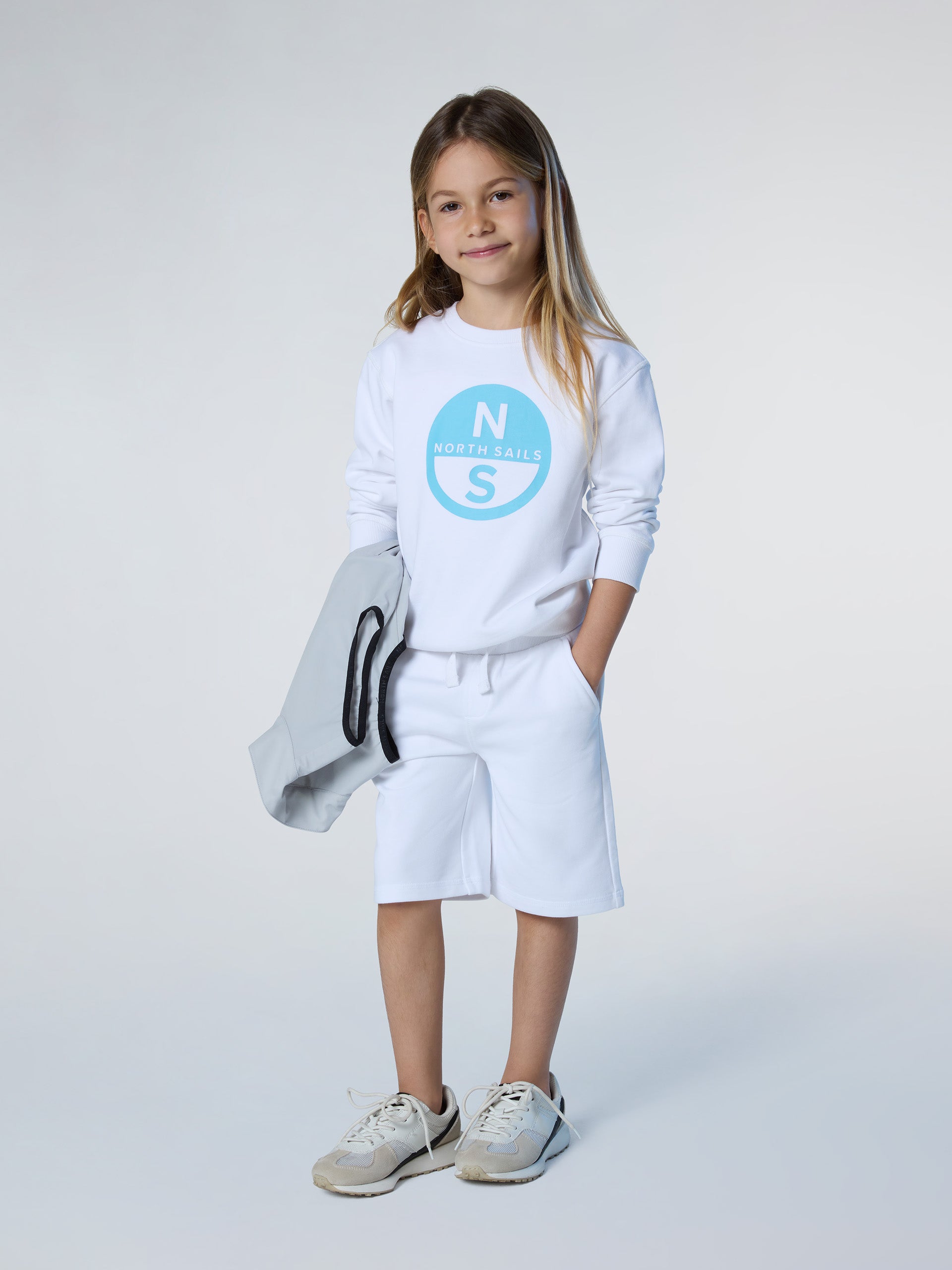 5 | White | crewneck-sweatshirt-wgraphic-792093