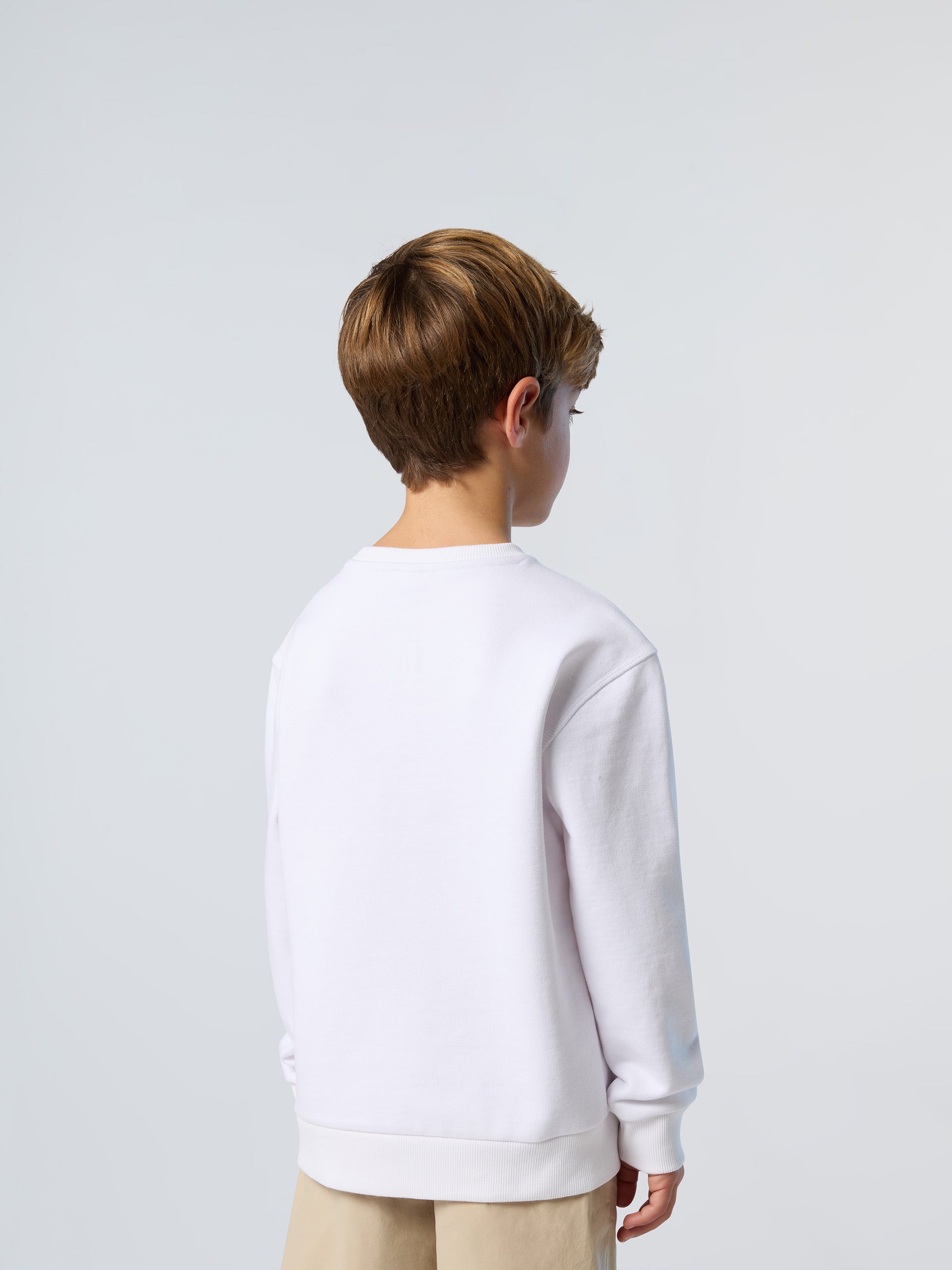 4 | White | crewneck-sweatshirt-792094