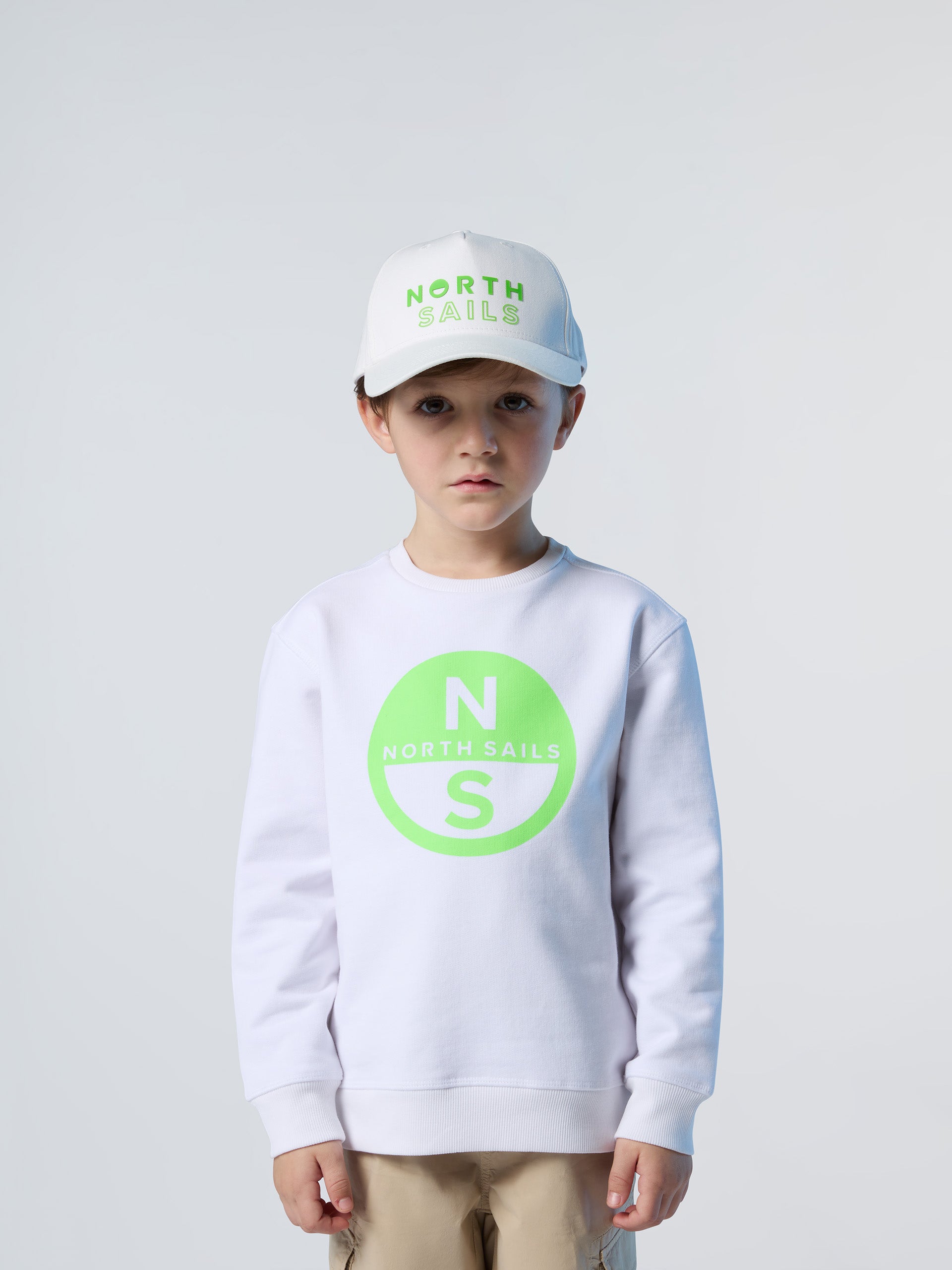 1 | White | crewneck-sweathirt-wgraphic-794387