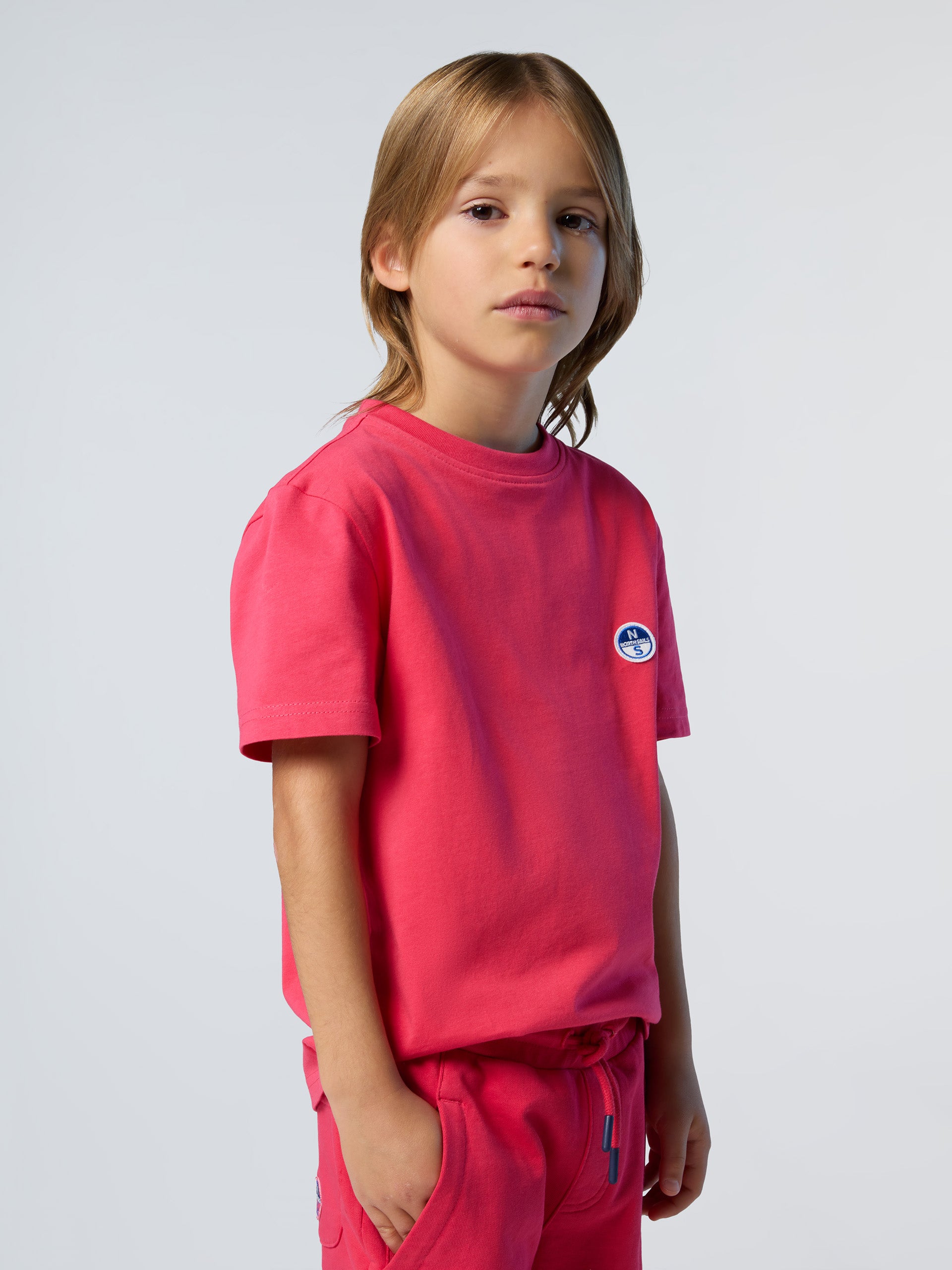 2 | Geranium | t-shirt-short-sleeve-wlogo-795212