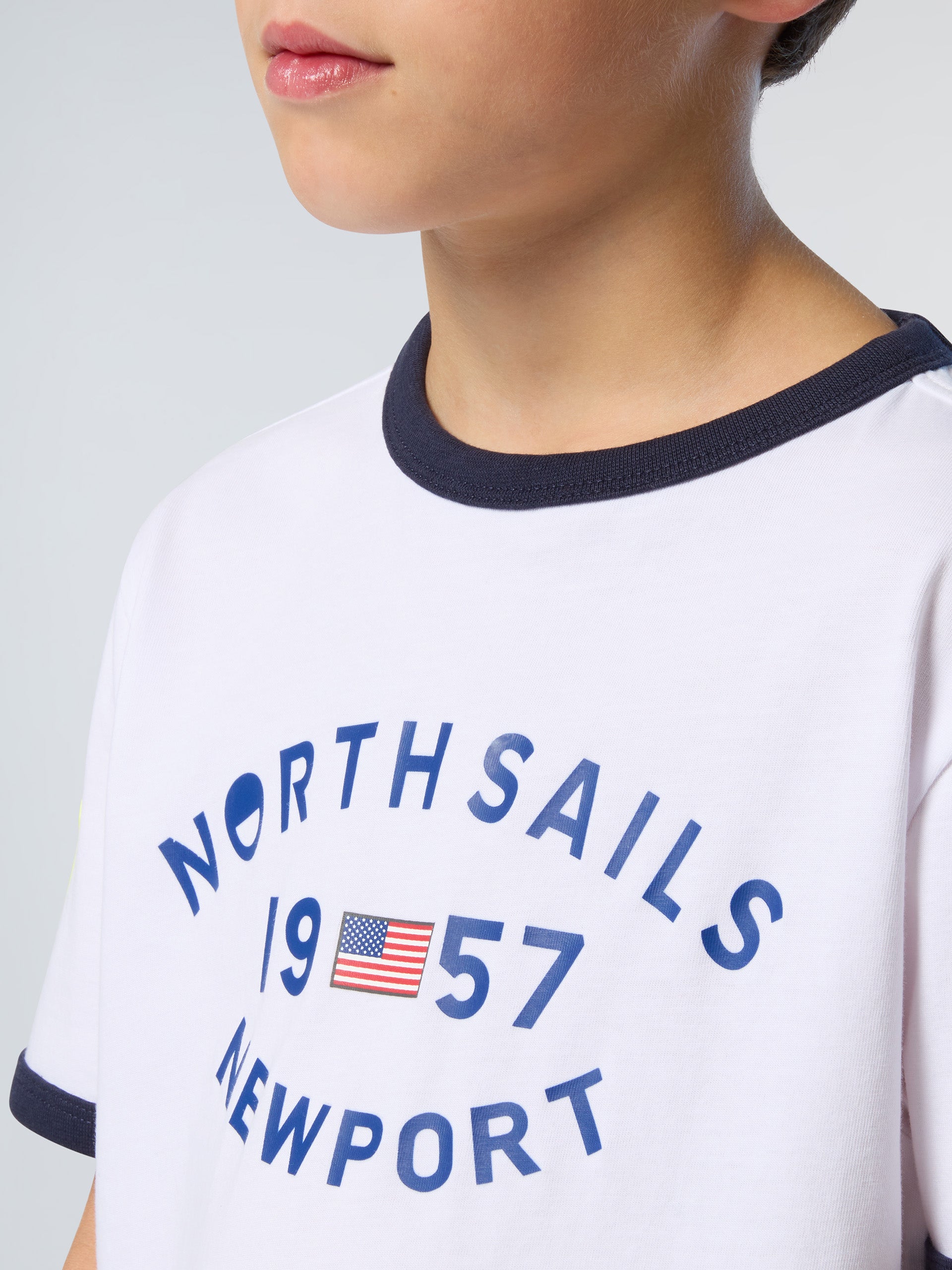 6 | White | t-shirt-short-sleeve-wgraphic-795213