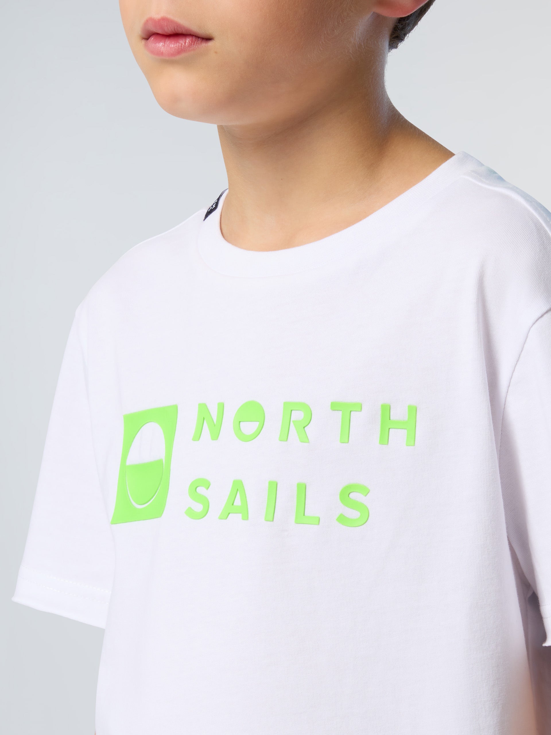 6 | White | t-shirt-short-sleeve-wgraphic-795217