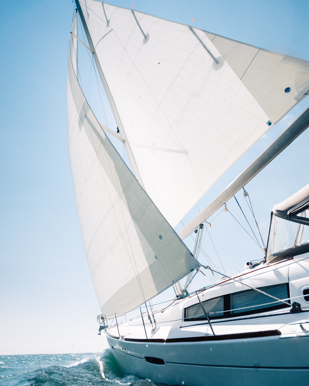 2 | 3Di OCEAN / White | North Sails In Mast Roller Furling Mainsail with Battens 3Di OCEAN White